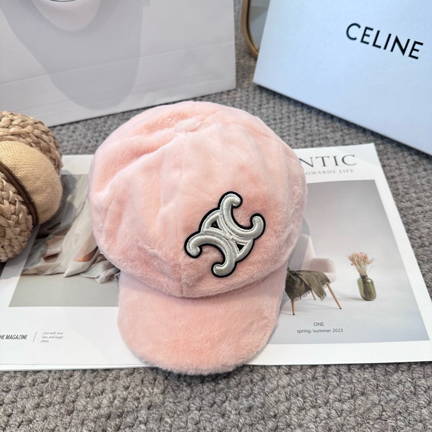 CELINE赛琳韩版八角帽女秋冬加厚保暖毛绒帽子时尚休闲仿兔毛绒潮流时尚