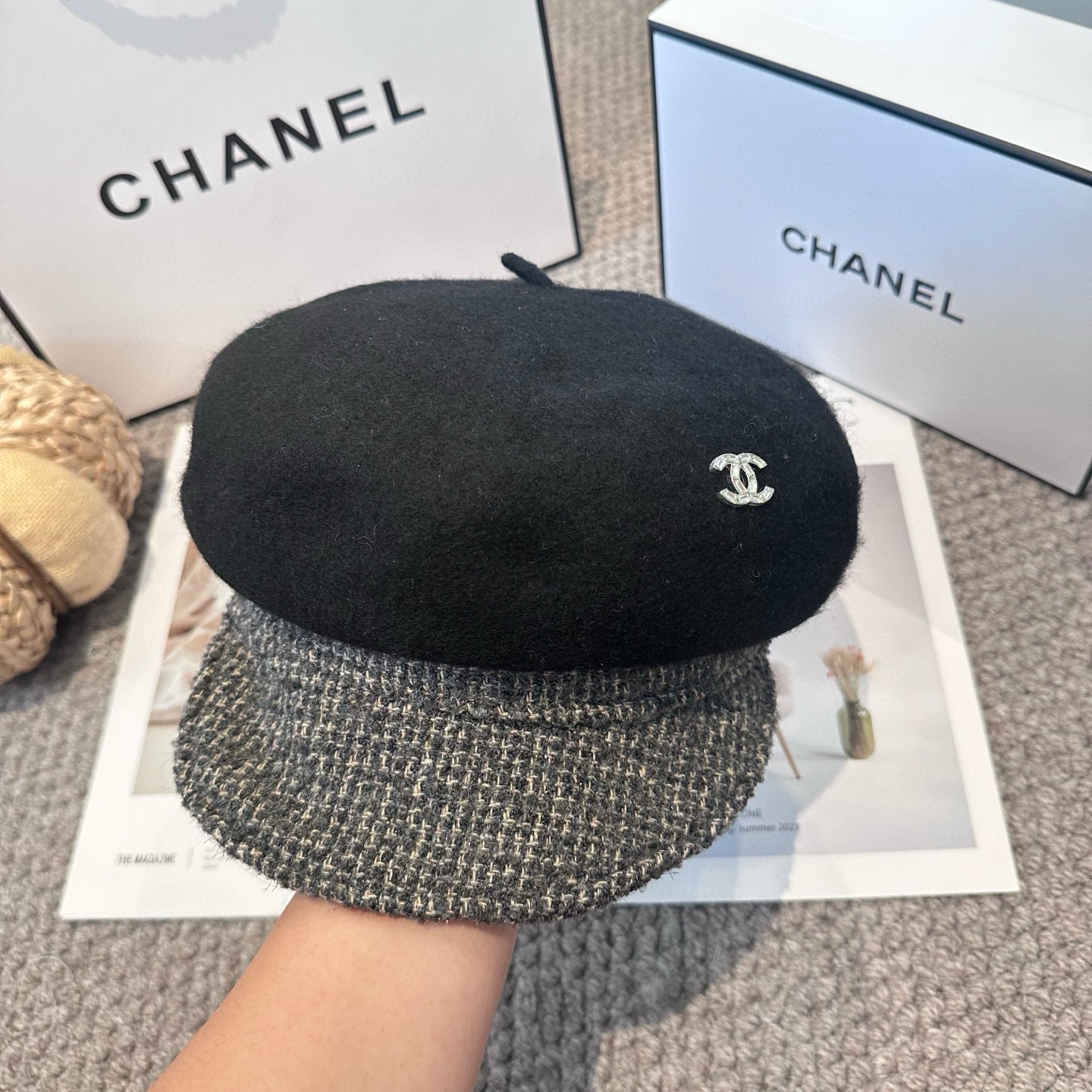  CHANEL 香奈儿 新款羊毛拼接报童帽，高版本原单品质 简约经典logo，质感超级赞👍，精致大牌范，