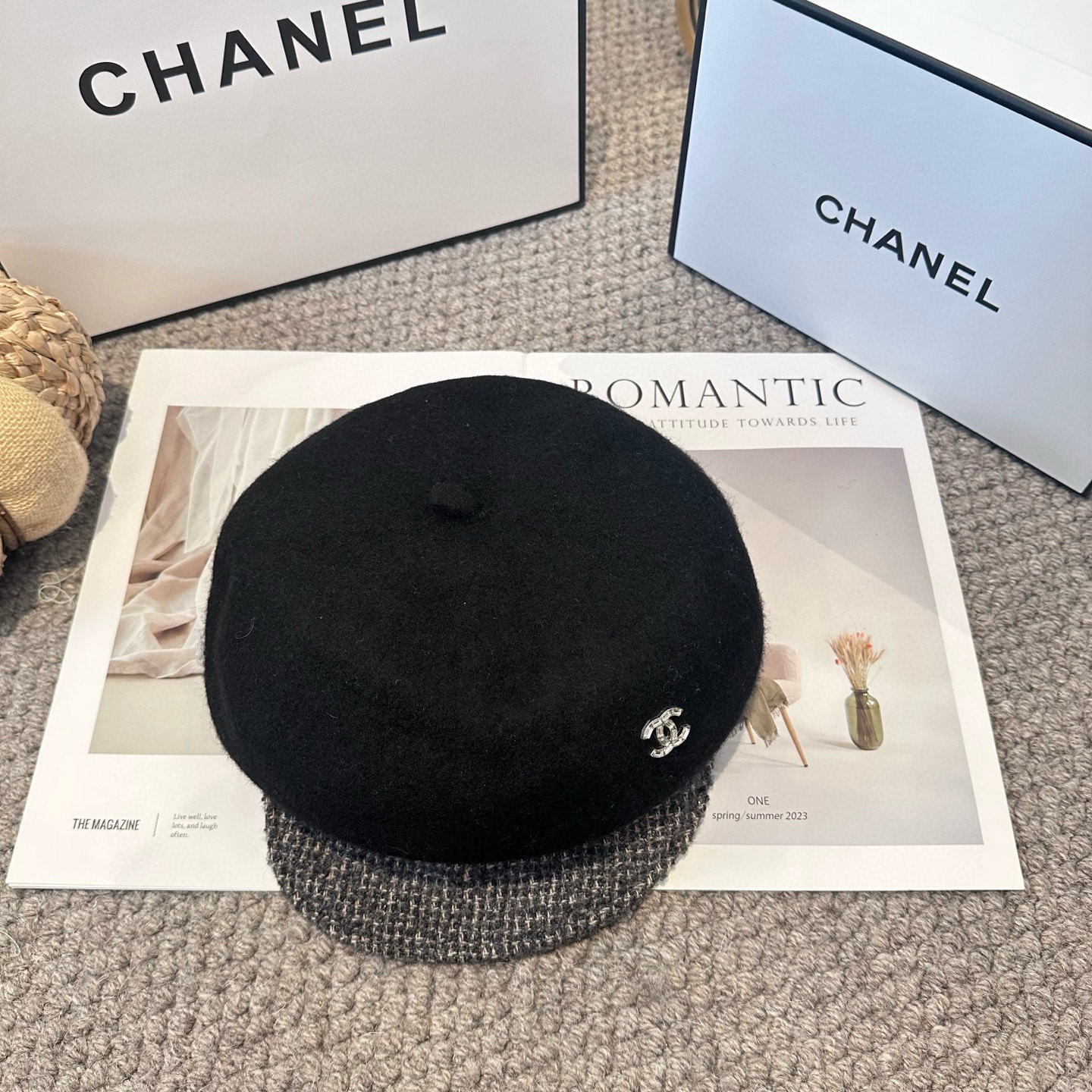  CHANEL 香奈儿 新款羊毛拼接报童帽，高版本原单品质 简约经典logo，质感超级赞👍，精致大牌范，
