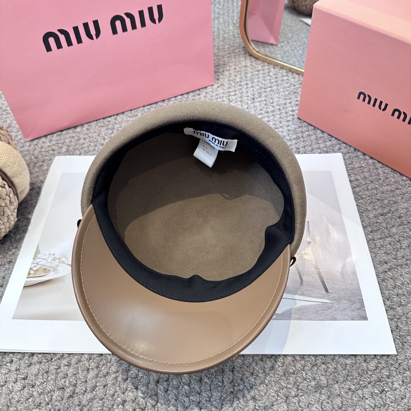  miumiu缪缪 新款蝴蝶结羊毛呢 女秋冬百搭辣妹个性显脸小 不挑人的帽型 