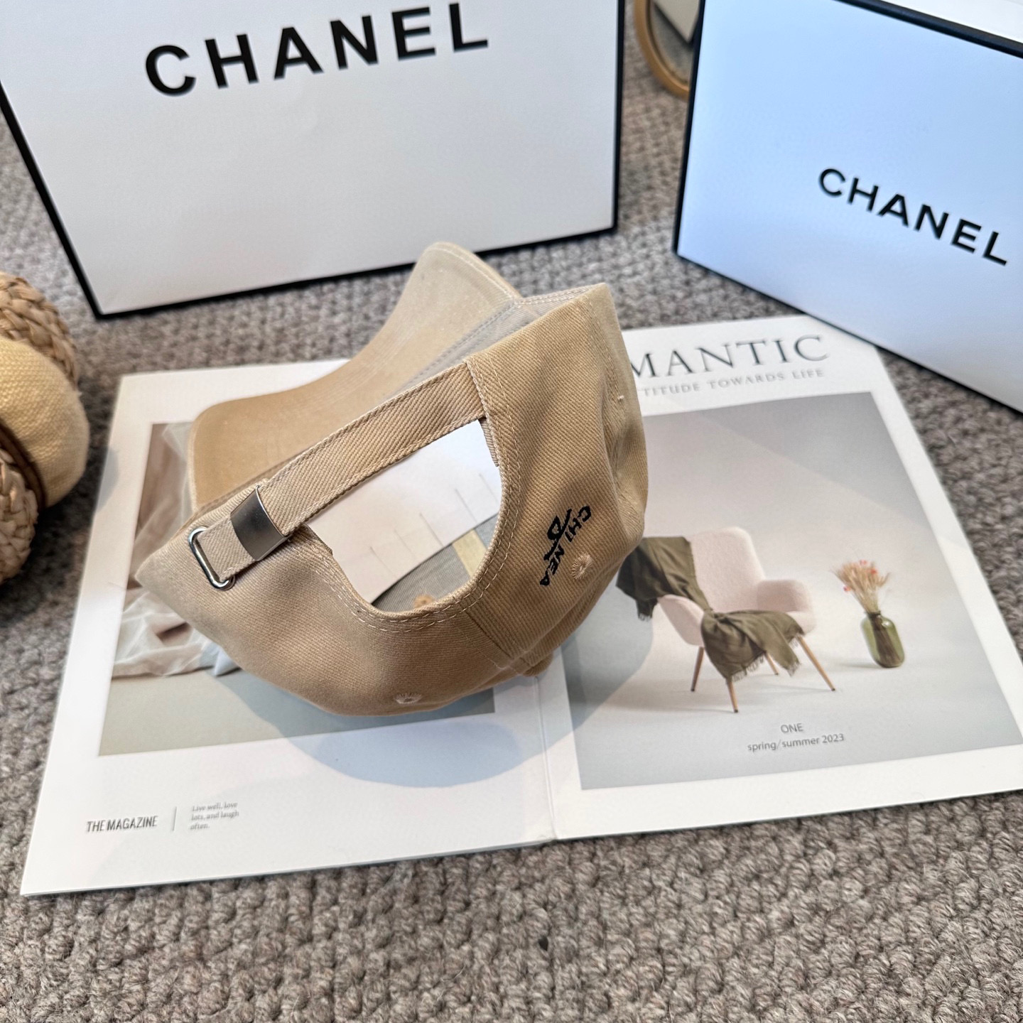   CHANEL香奈儿 新款简约刺绣logo棒球帽，新款出货，大牌款超好搭配，赶紧入手！