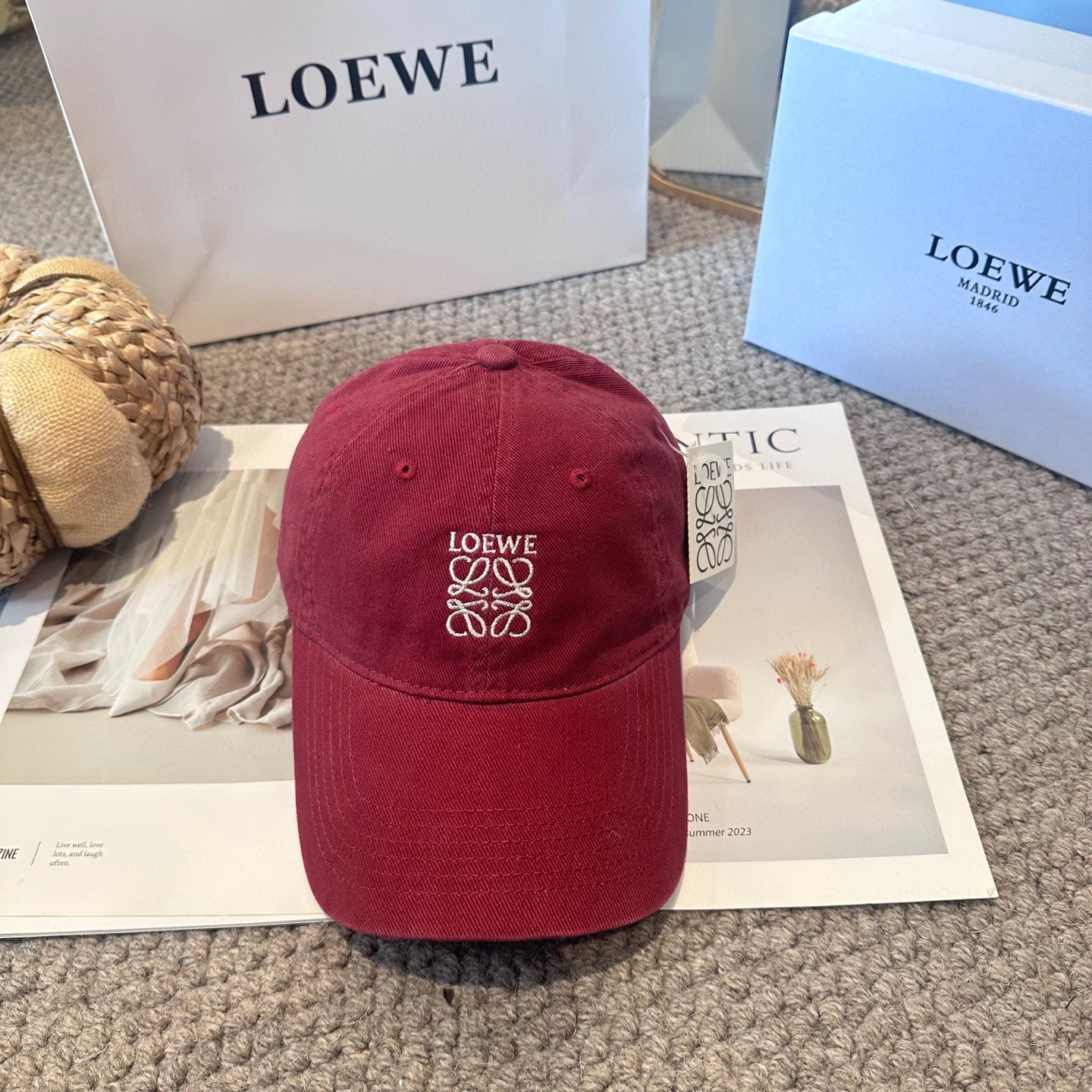  LOEWE【罗意威】新款刺绣棒球帽，专柜同步出货，大牌款超好搭配，赶紧入手