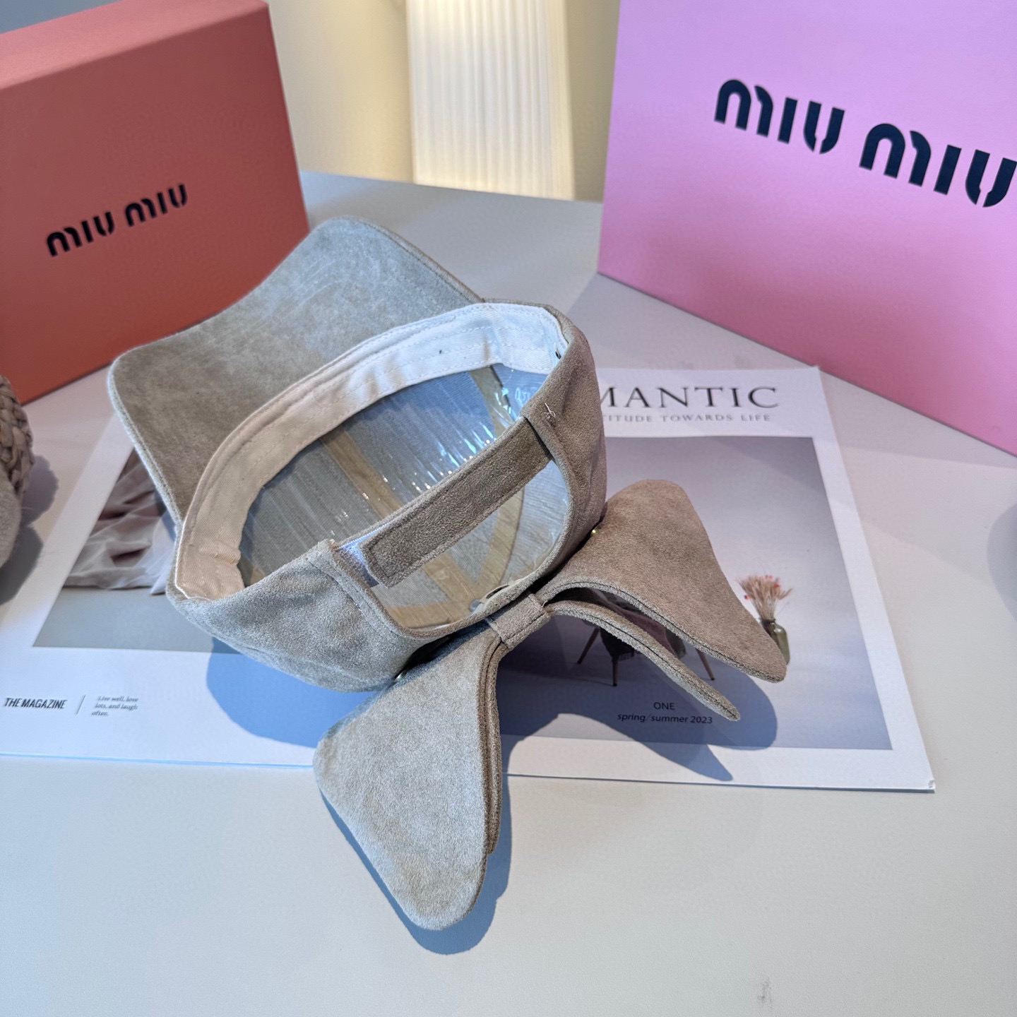  miumiu缪缪 新款绒面 蝴蝶结鸭舌帽，高端定制，百搭时尚精致💍3色