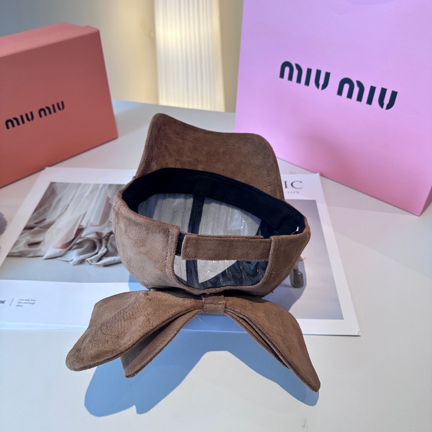  miumiu缪缪 新款绒面 蝴蝶结鸭舌帽，高端定制，百搭时尚精致💍3色