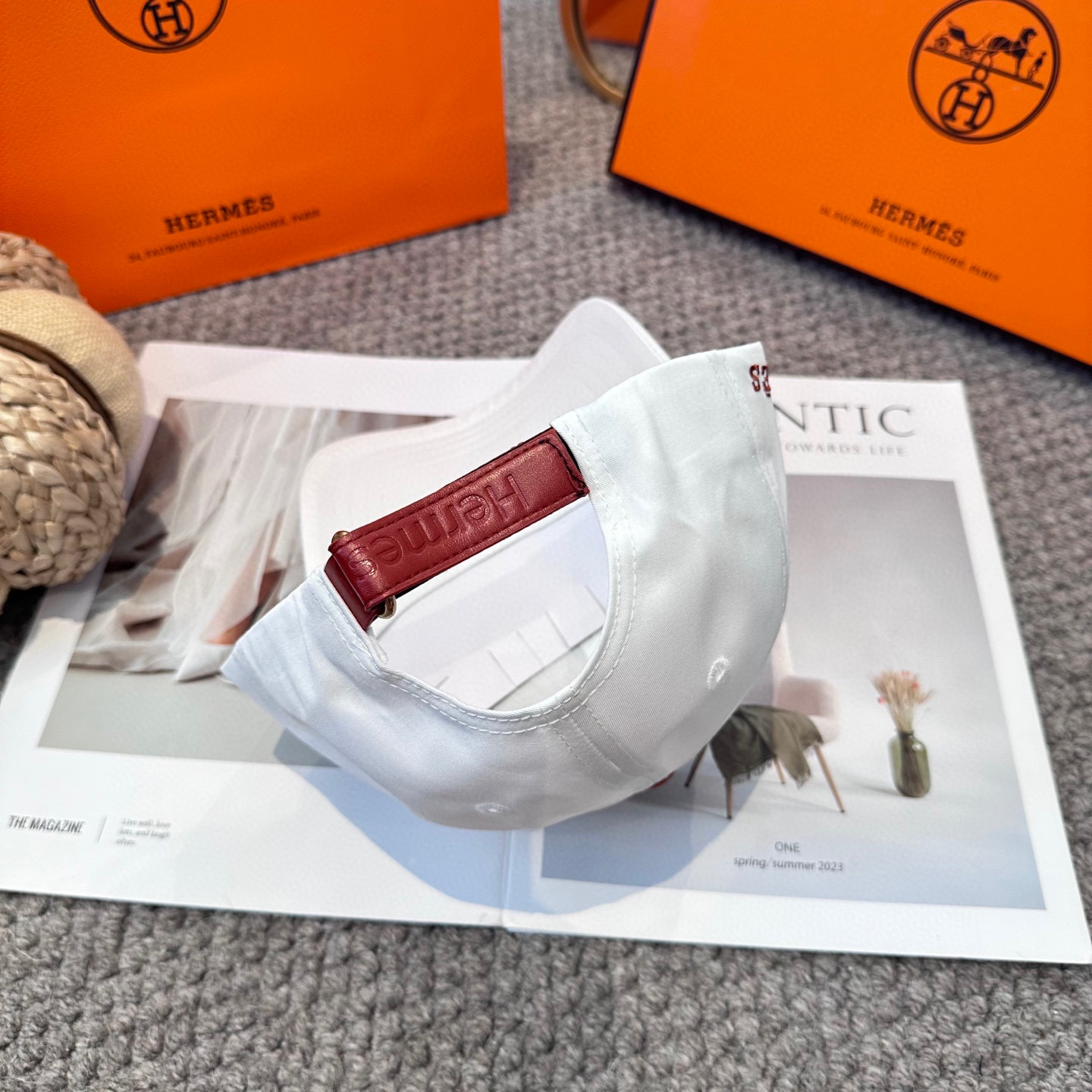  HERMÈS (爱马仕)最新款原单棒球帽 正品开模订制，做工细致，时尚帅气质量超赞！