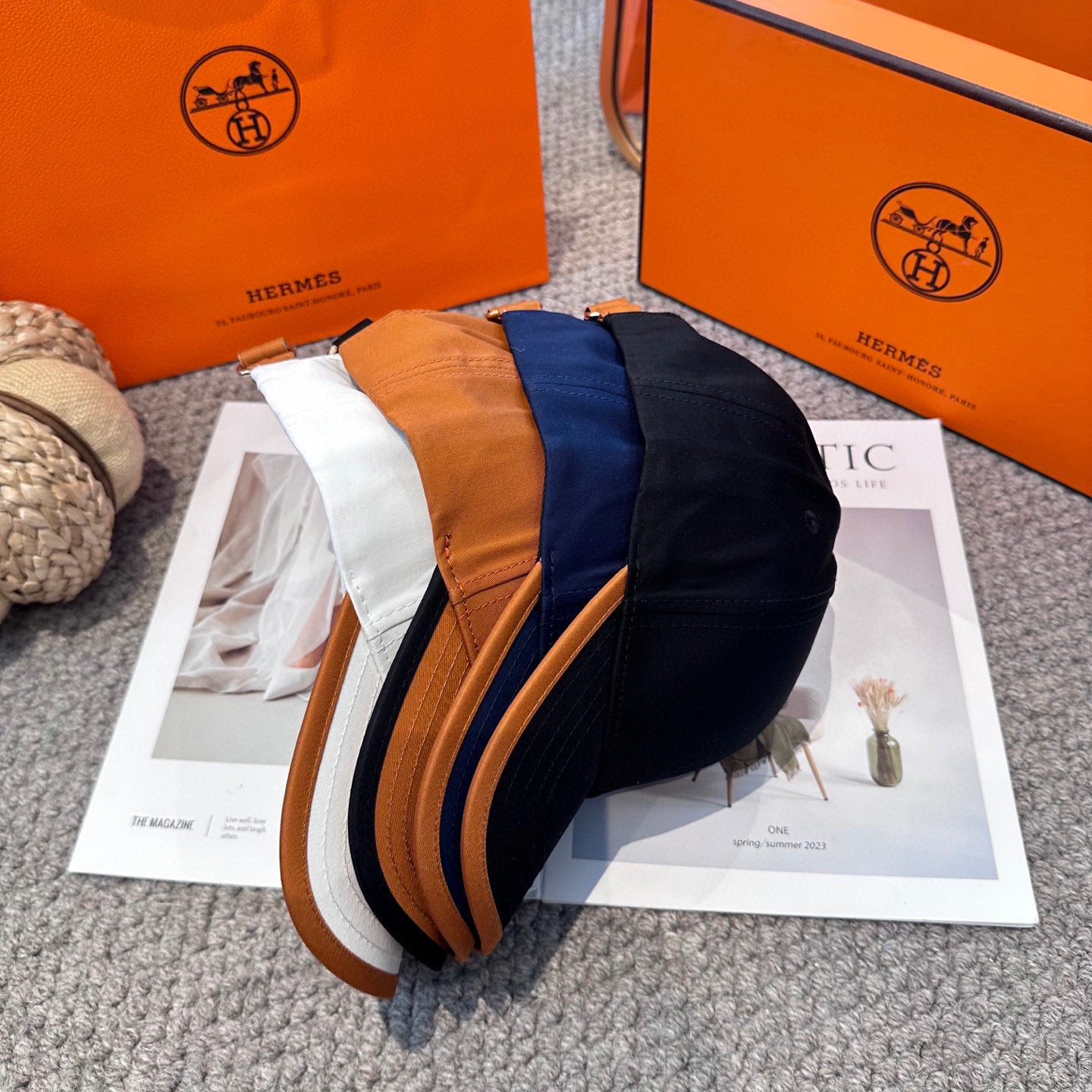  HERMÈS (爱马仕)最新款原单棒球帽 正品开模订制，做工细致，时尚帅气质量超赞！