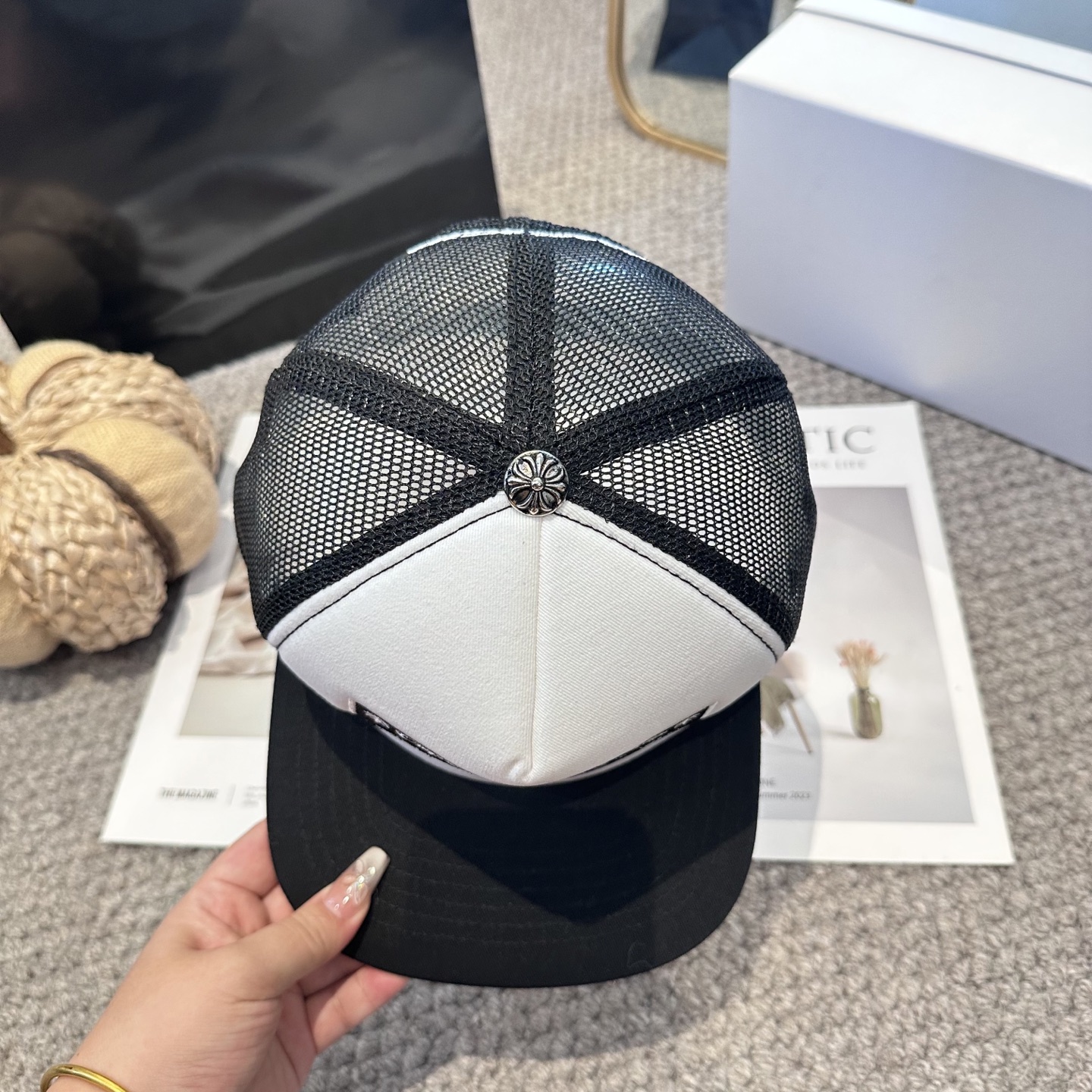 克罗心 经典网帽！专柜同售！真的超级多人在找这个系列的款式～～都是专柜颜色～～超级好看，有型又透气！设计