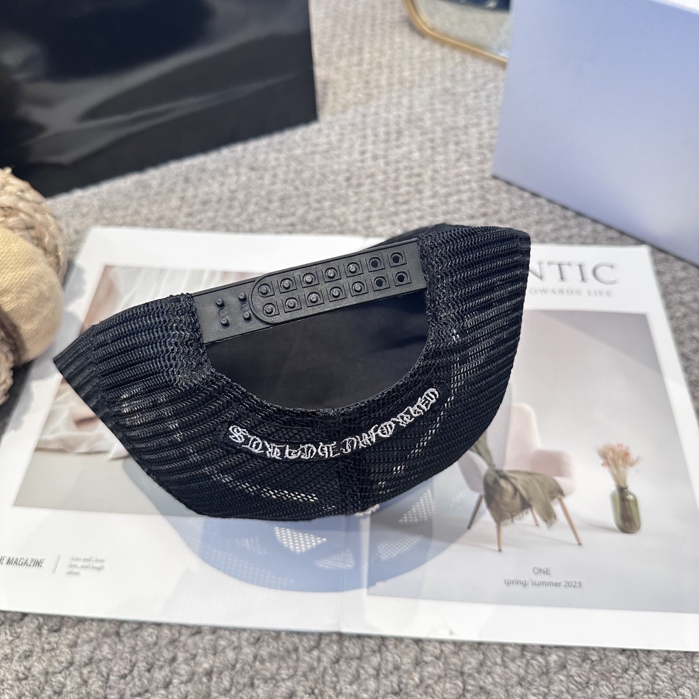 克罗心 经典网帽！专柜同售！真的超级多人在找这个系列的款式～～都是专柜颜色～～超级好看，有型又透气！设计