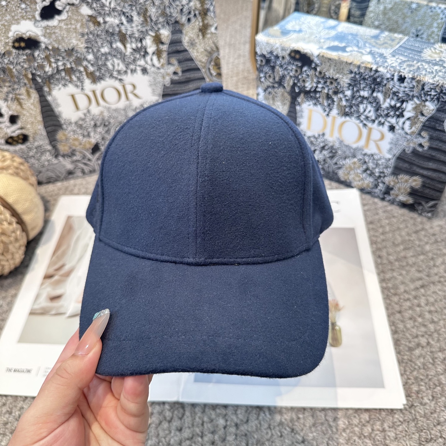 P68 DIOR迪奥 刺绣小蜜蜂
官网同步新款发布 D家棒球帽🧢超级火爆