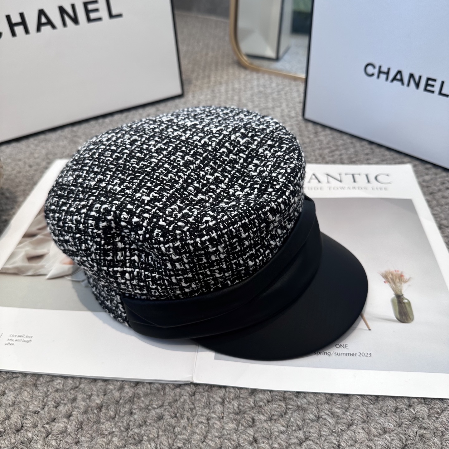  CHANEL高版本 香奈儿 新款军帽 ，简约经典logo，质感超级赞👍，精致大牌范，女神必备神器 