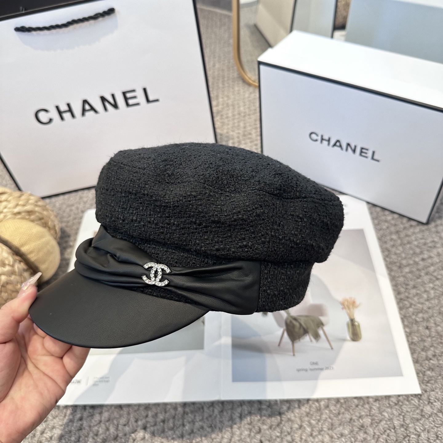  CHANEL高版本 香奈儿 新款军帽 ，简约经典logo，质感超级赞👍，精致大牌范，女神必备神器 