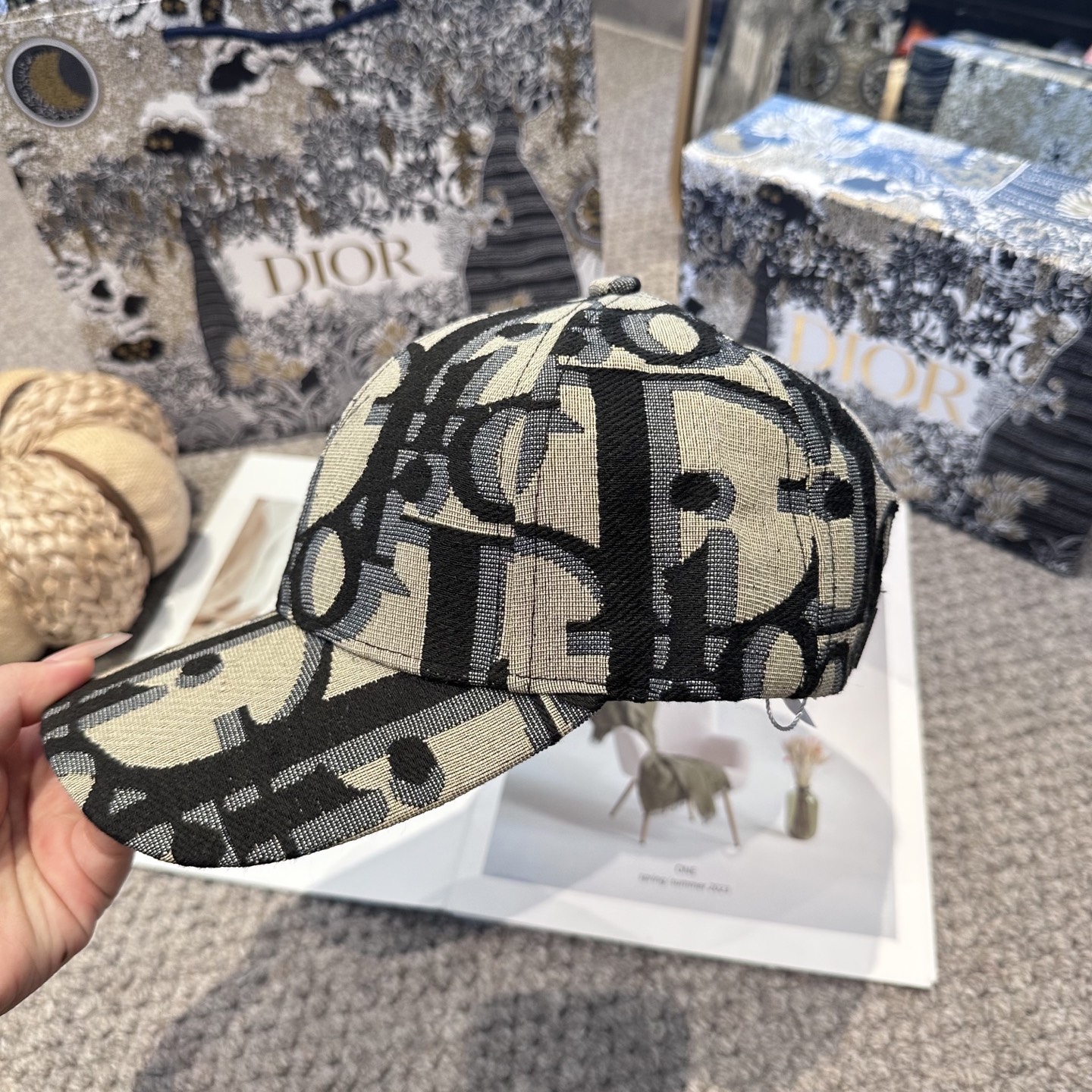 P67  DIOR迪奥 老花
官网同步新款发布 D家棒球帽🧢超级火爆