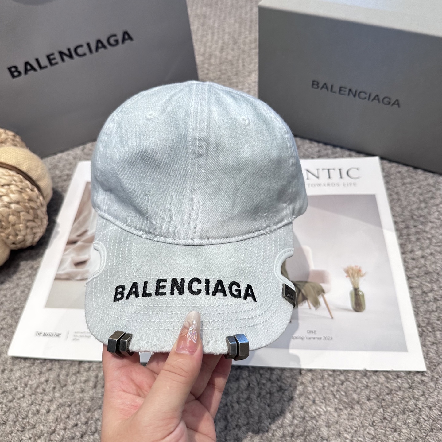 新品Balencia*a 巴黎世家字母新款棒球帽现货秒发🧢简约时尚超级无敌好看的帽子！情侣款！
