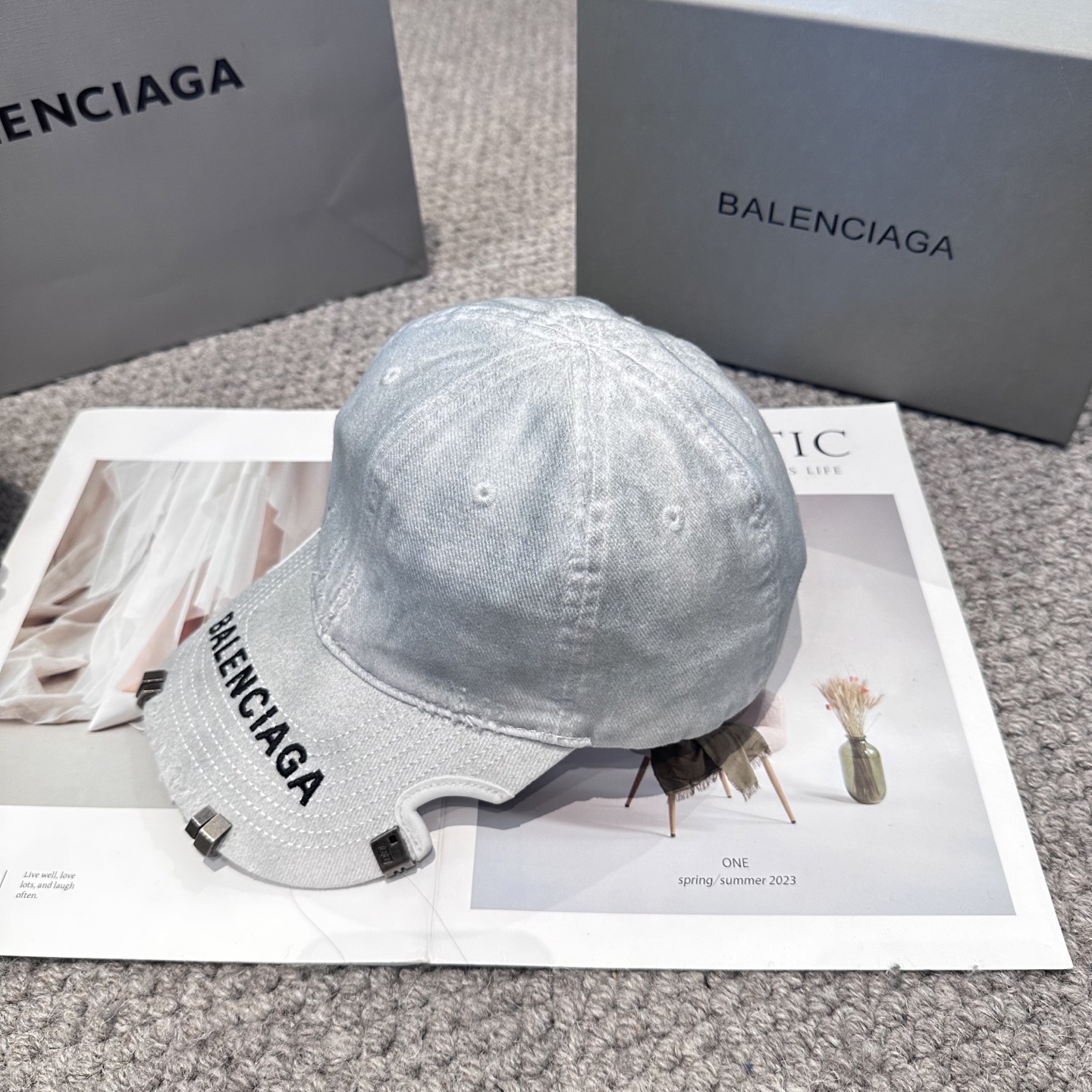 新品Balencia*a 巴黎世家字母新款棒球帽现货秒发🧢简约时尚超级无敌好看的帽子！情侣款！