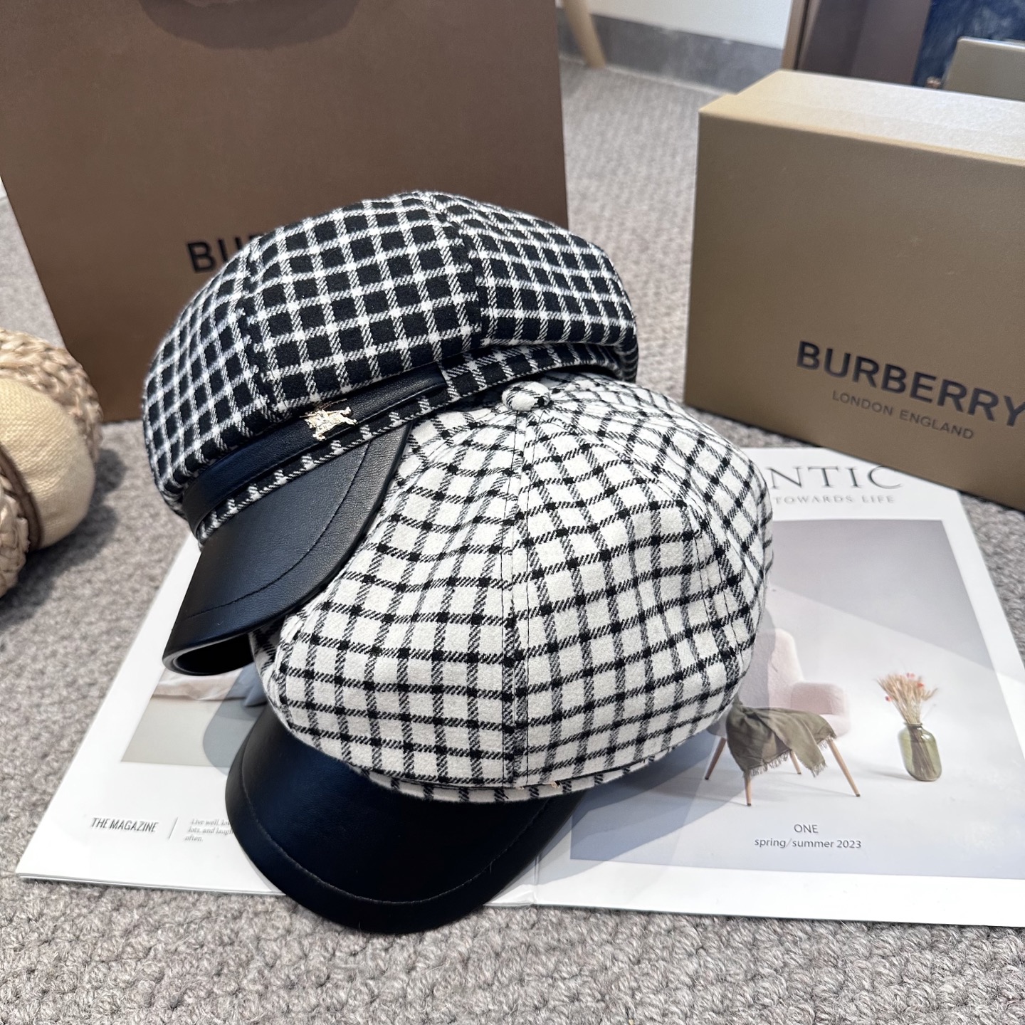  BURBERRY（巴宝莉）新款战马 八角帽。大牌高级十感足！简约尚时风，男女同款！高质品，尊享品质感！
