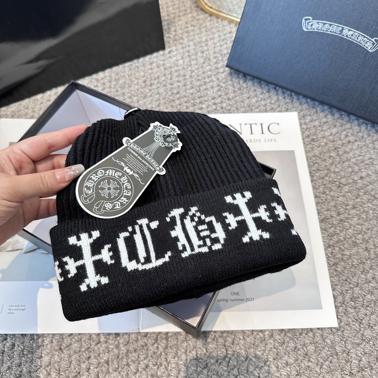 克罗心 秋冬款羊毛针织毛线帽这款必定是极简主义的最爱干净，利索，时尚百搭，绝对不挑脸型！属于时尚经典的万