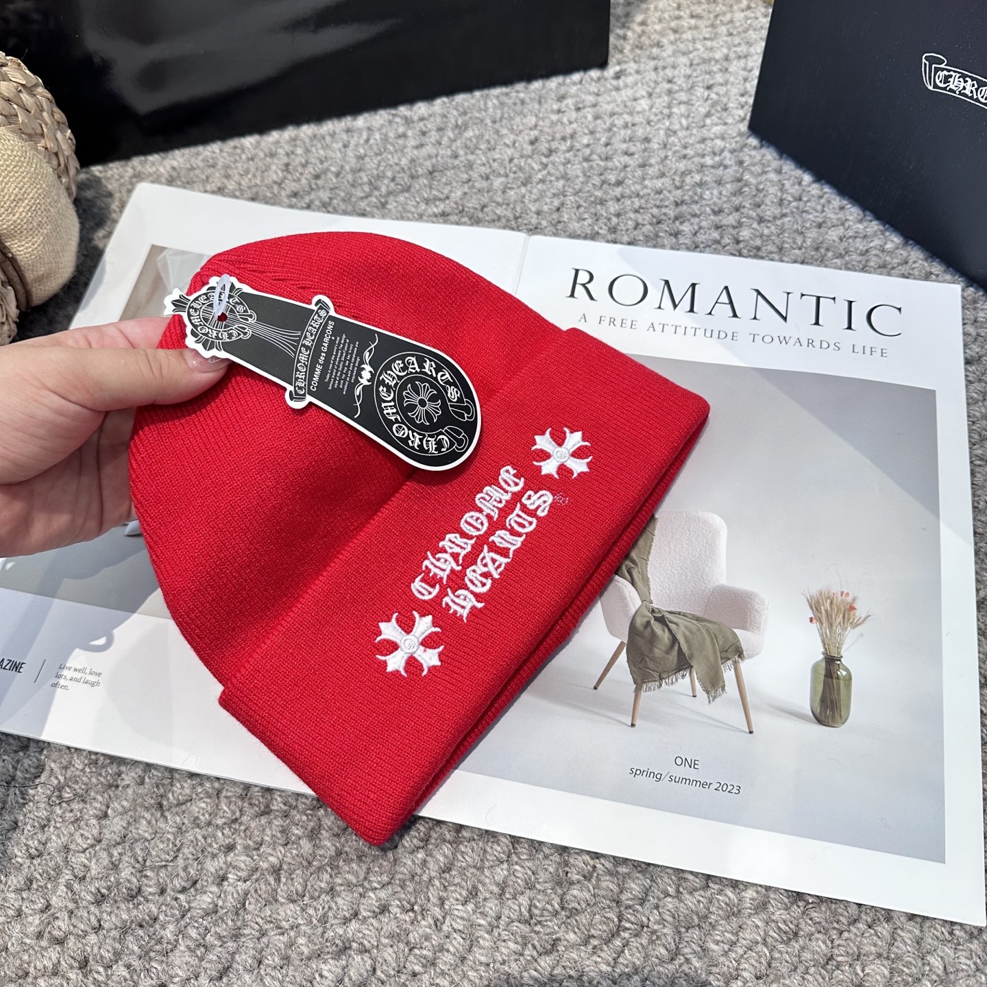 克罗心 秋冬款羊毛针织毛线帽这款必定是极简主义的最爱干净，利索，时尚百搭，绝对不挑脸型！属于时尚经典的万