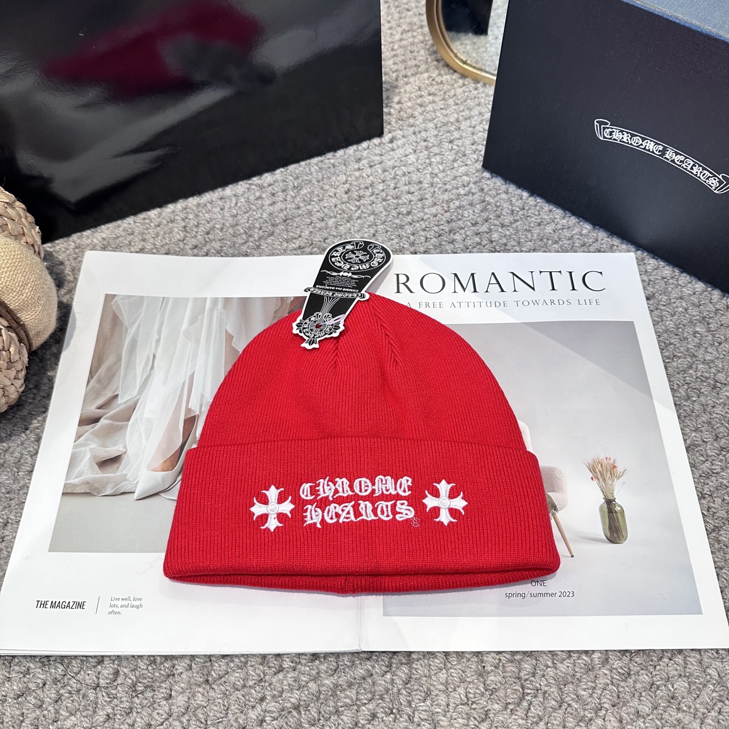 克罗心 秋冬款羊毛针织毛线帽这款必定是极简主义的最爱干净，利索，时尚百搭，绝对不挑脸型！属于时尚经典的万