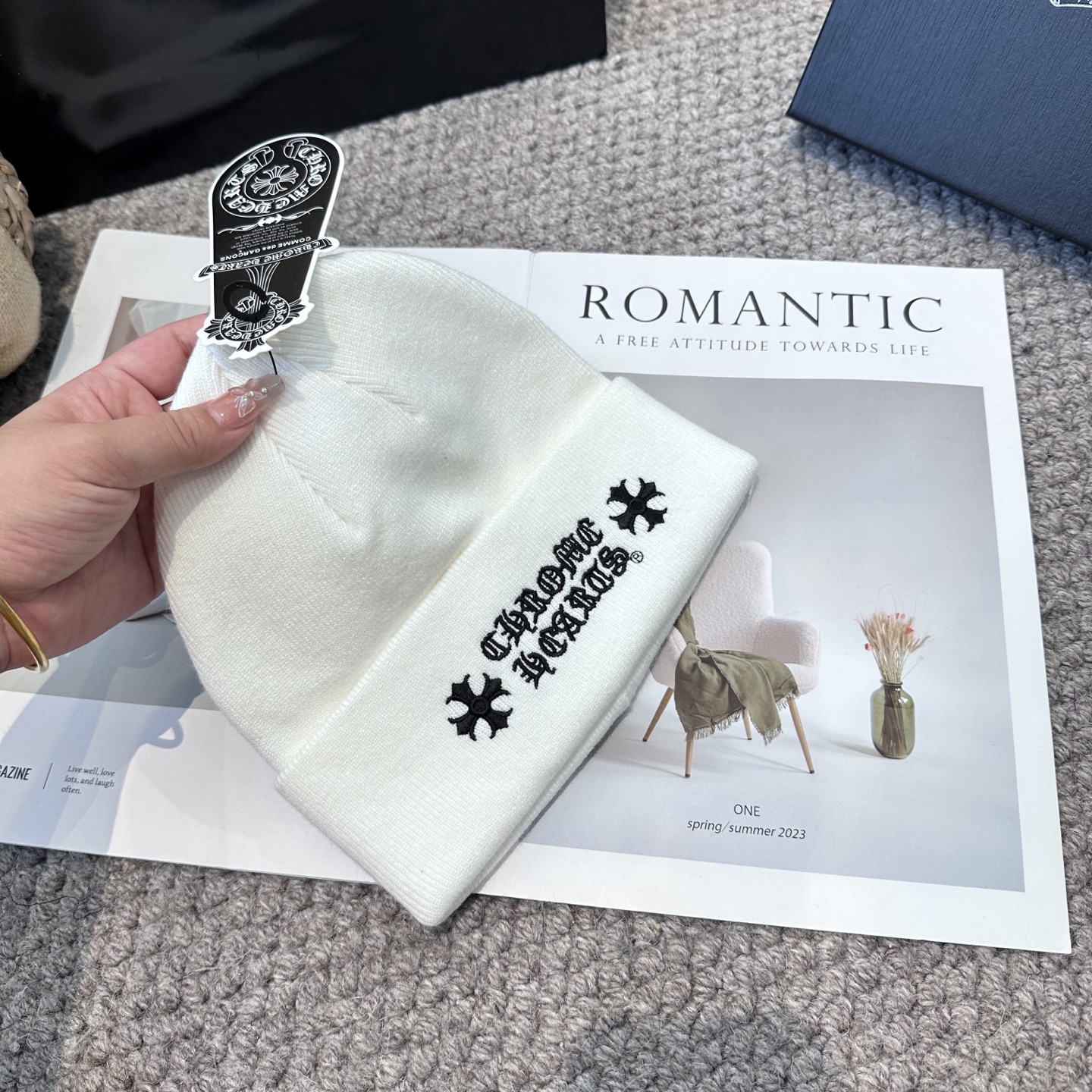 克罗心 秋冬款羊毛针织毛线帽这款必定是极简主义的最爱干净，利索，时尚百搭，绝对不挑脸型！属于时尚经典的万