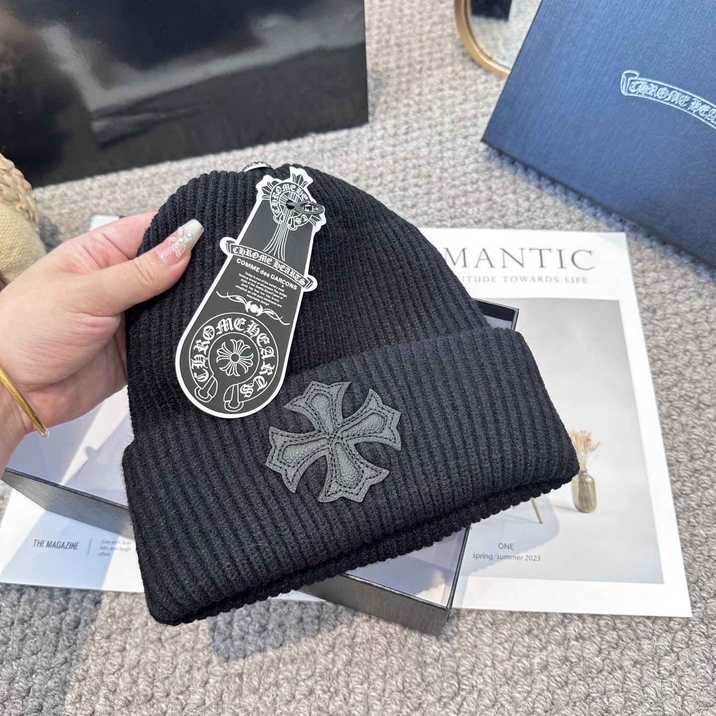 克罗心 秋冬款羊毛针织毛线帽这款必定是极简主义的最爱干净，利索，时尚百搭，绝对不挑脸型！属于时尚经典的万