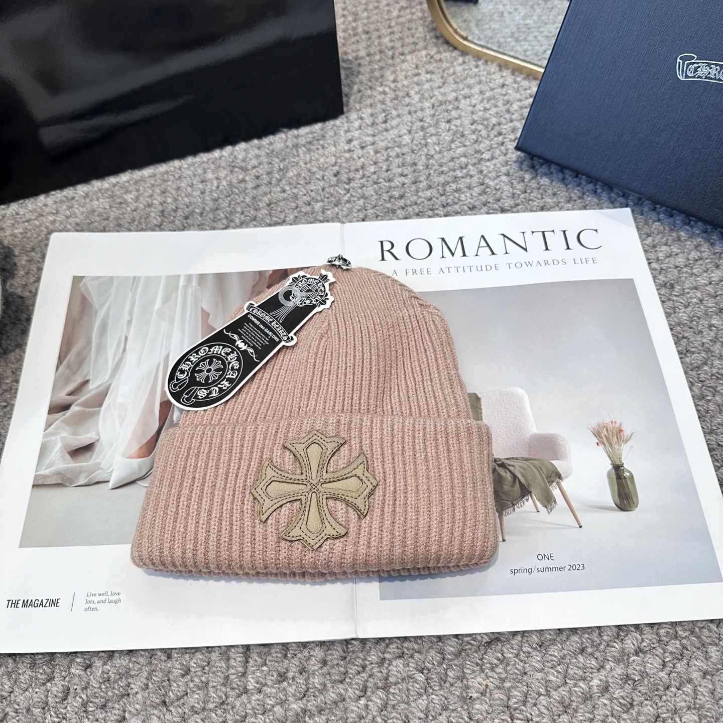 克罗心 秋冬款羊毛针织毛线帽这款必定是极简主义的最爱干净，利索，时尚百搭，绝对不挑脸型！属于时尚经典的万