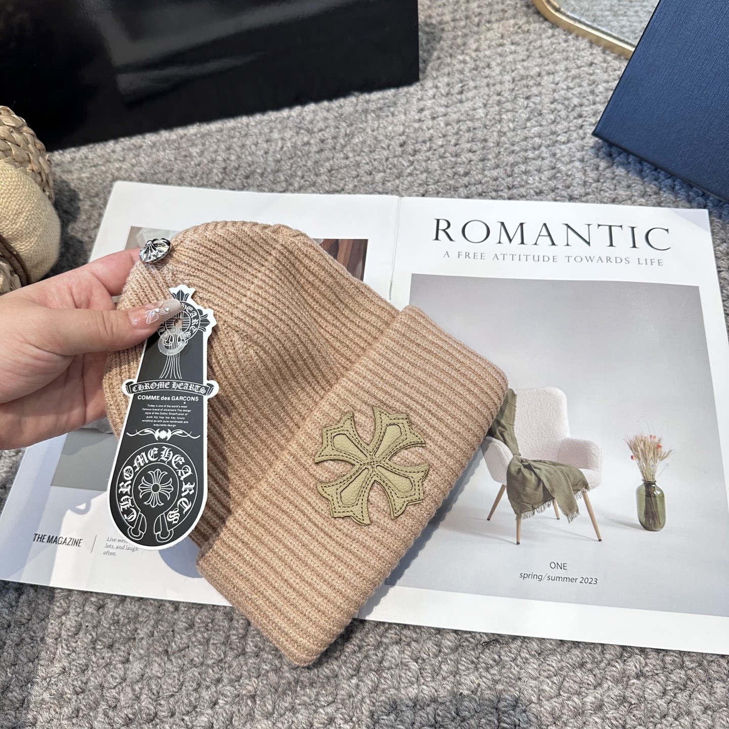 克罗心 秋冬款羊毛针织毛线帽这款必定是极简主义的最爱干净，利索，时尚百搭，绝对不挑脸型！属于时尚经典的万