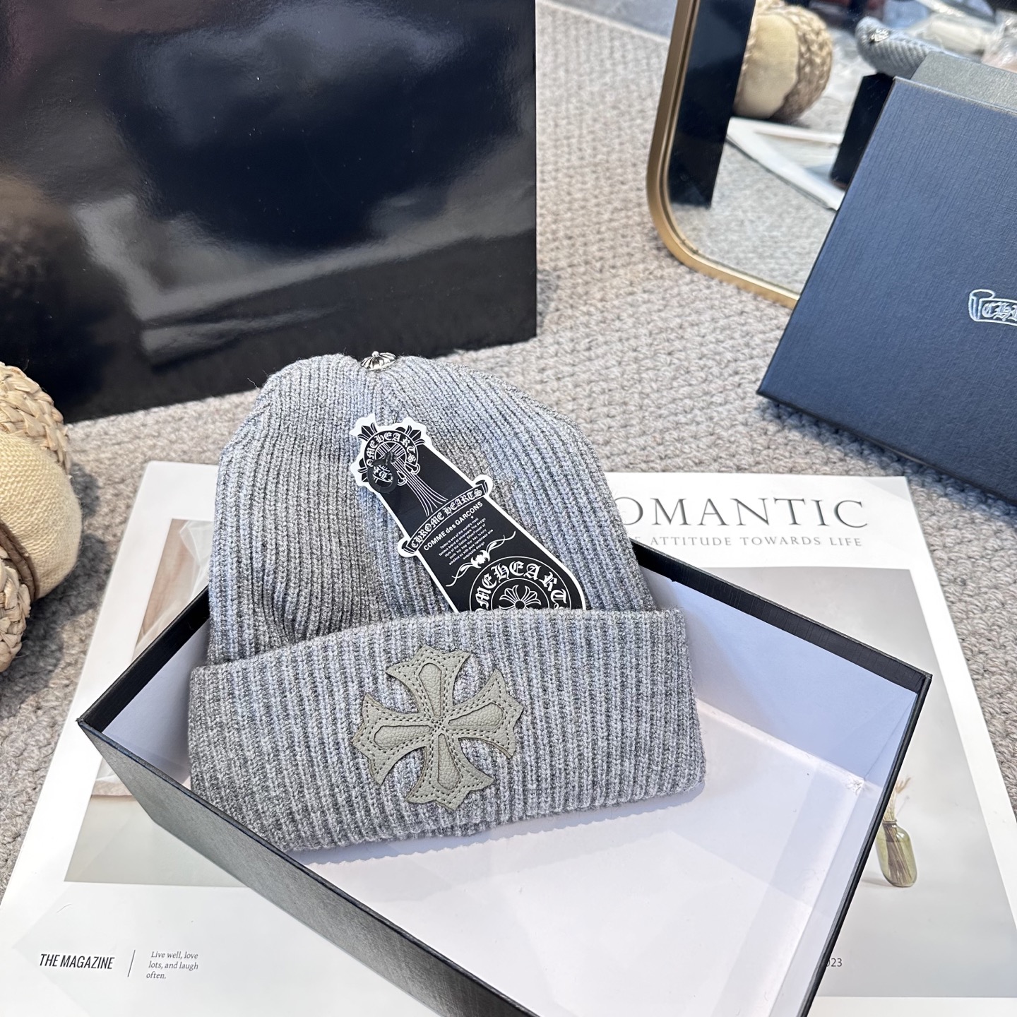 克罗心 秋冬款羊毛针织毛线帽这款必定是极简主义的最爱干净，利索，时尚百搭，绝对不挑脸型！属于时尚经典的万