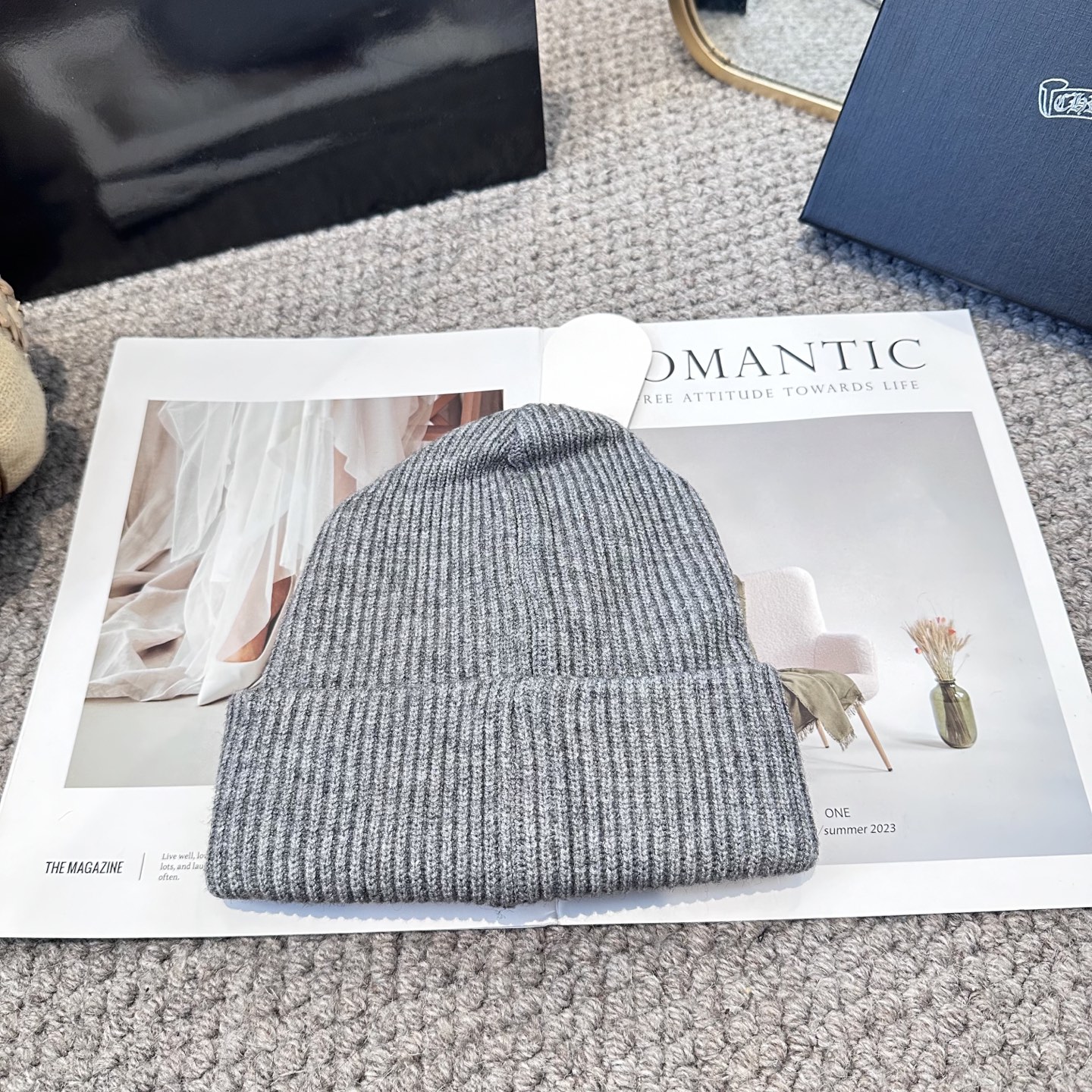 克罗心 秋冬款羊毛针织毛线帽这款必定是极简主义的最爱干净，利索，时尚百搭，绝对不挑脸型！属于时尚经典的万