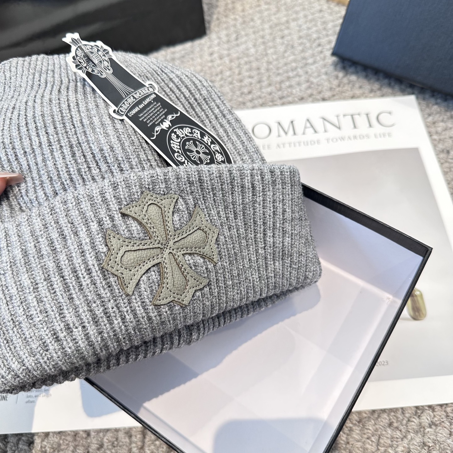 克罗心 秋冬款羊毛针织毛线帽这款必定是极简主义的最爱干净，利索，时尚百搭，绝对不挑脸型！属于时尚经典的万