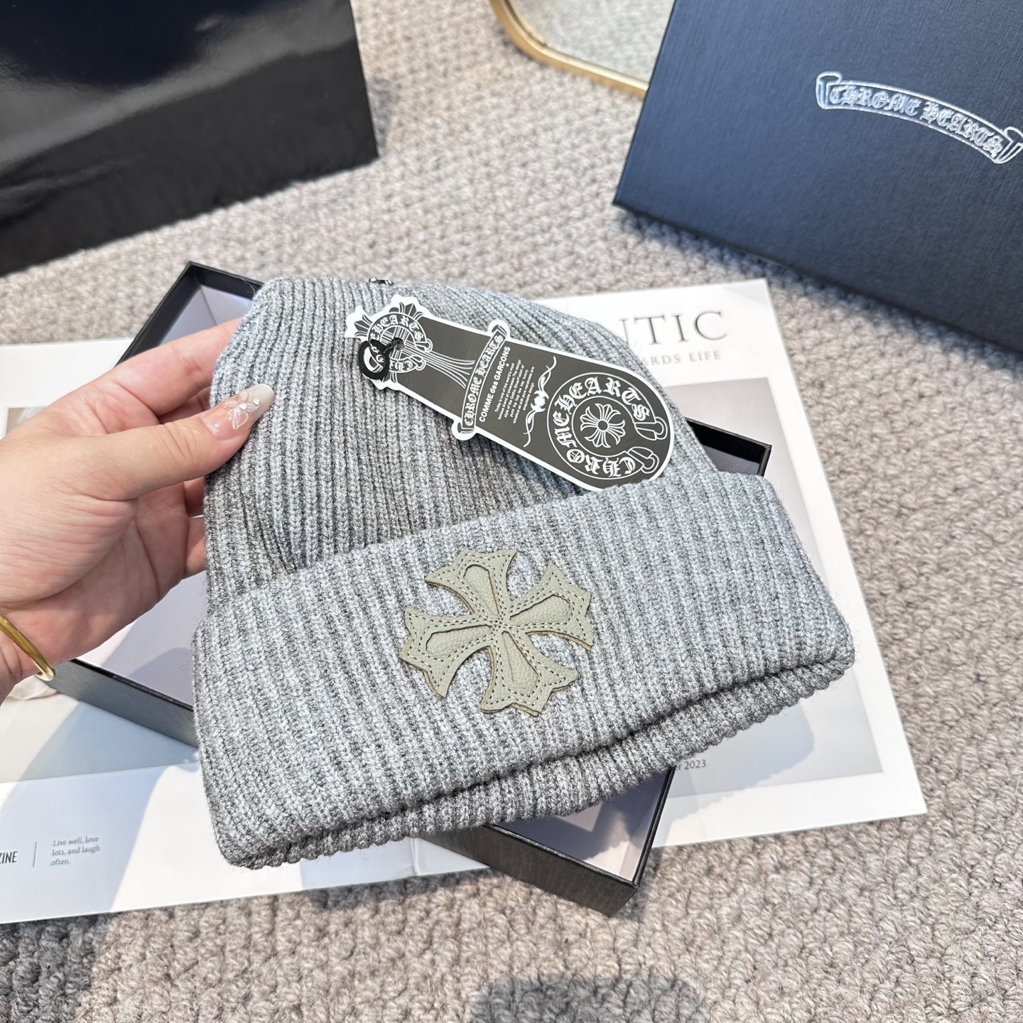 克罗心 秋冬款羊毛针织毛线帽这款必定是极简主义的最爱干净，利索，时尚百搭，绝对不挑脸型！属于时尚经典的万