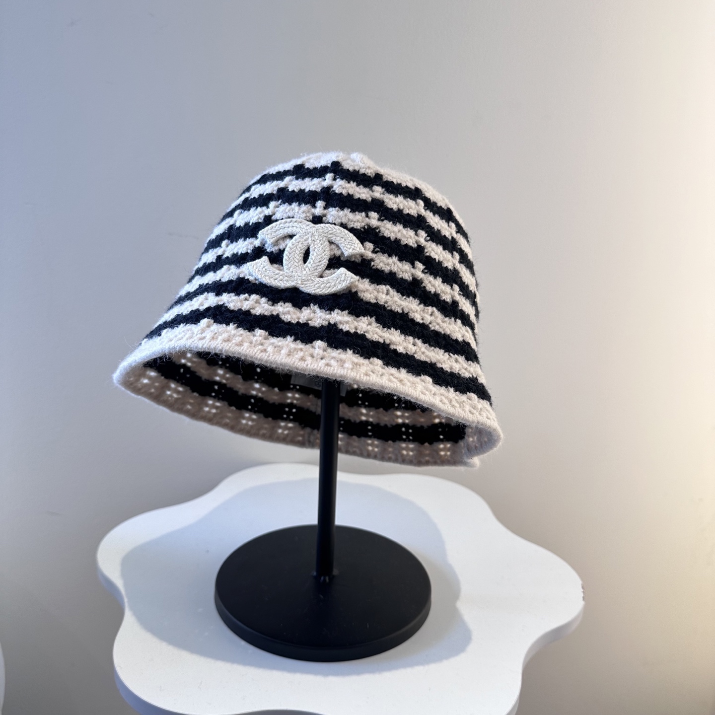 CHANEL 简约新款针织渔夫帽 秋冬必入，很百搭～