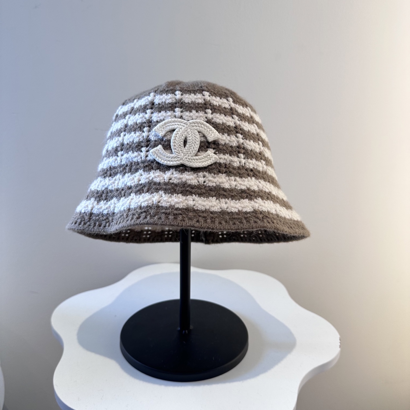 CHANEL 简约新款针织渔夫帽 秋冬必入，很百搭～