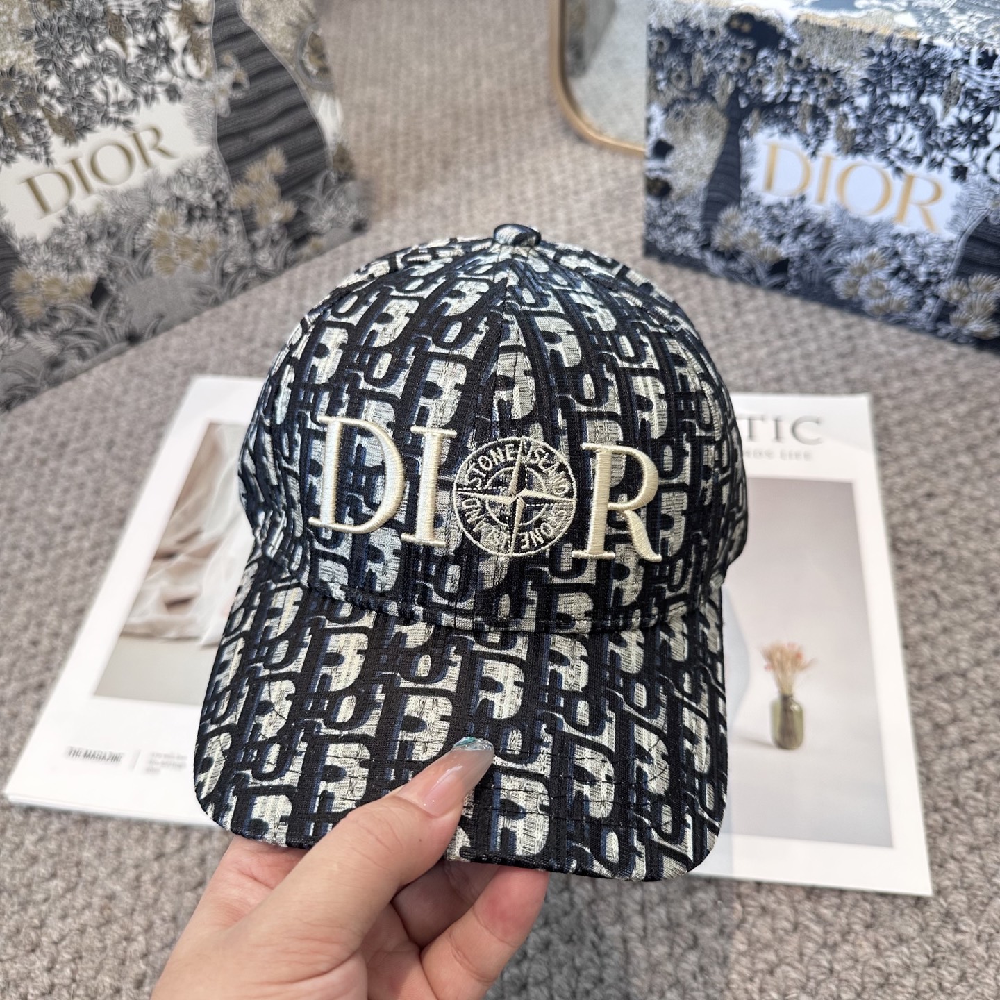 P68 DIOR迪奥 老花
官网同步新款发布 D家棒球帽🧢超级火爆