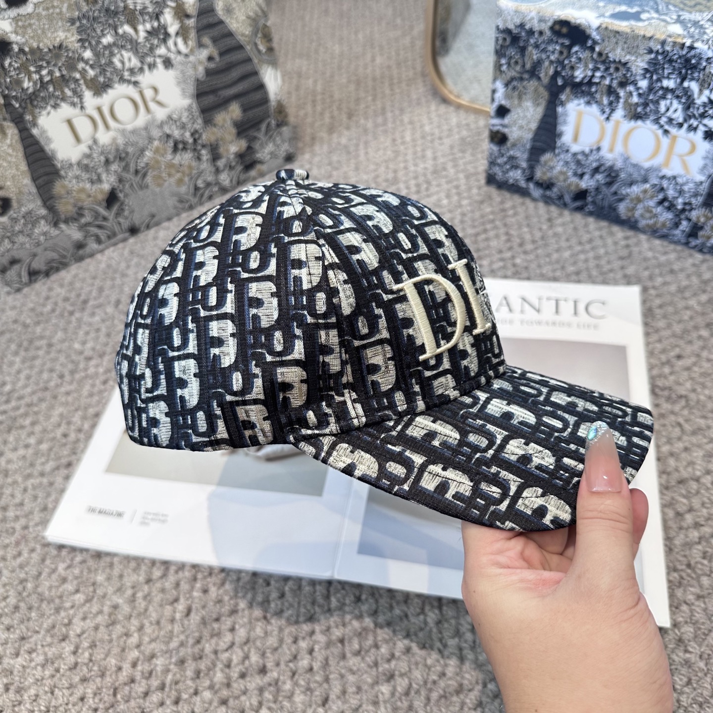 P68 DIOR迪奥 老花
官网同步新款发布 D家棒球帽🧢超级火爆