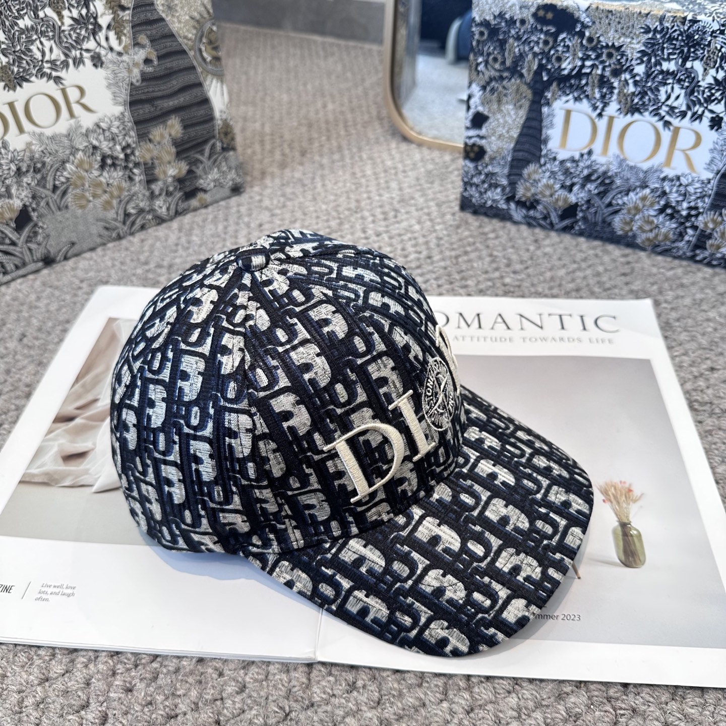 P68 DIOR迪奥 老花
官网同步新款发布 D家棒球帽🧢超级火爆