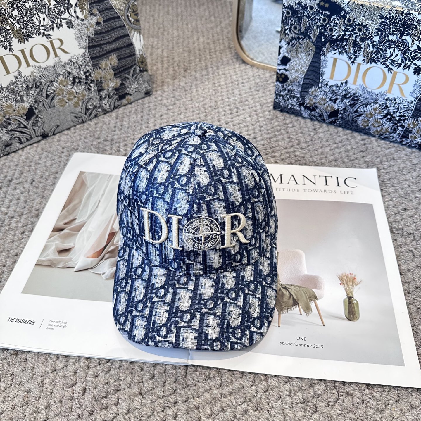 P68 DIOR迪奥 老花
官网同步新款发布 D家棒球帽🧢超级火爆