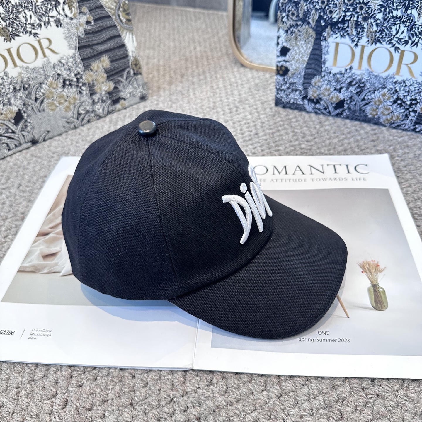 DIOR迪奥 官网同步新款发布 D家棒球帽🧢超级火爆