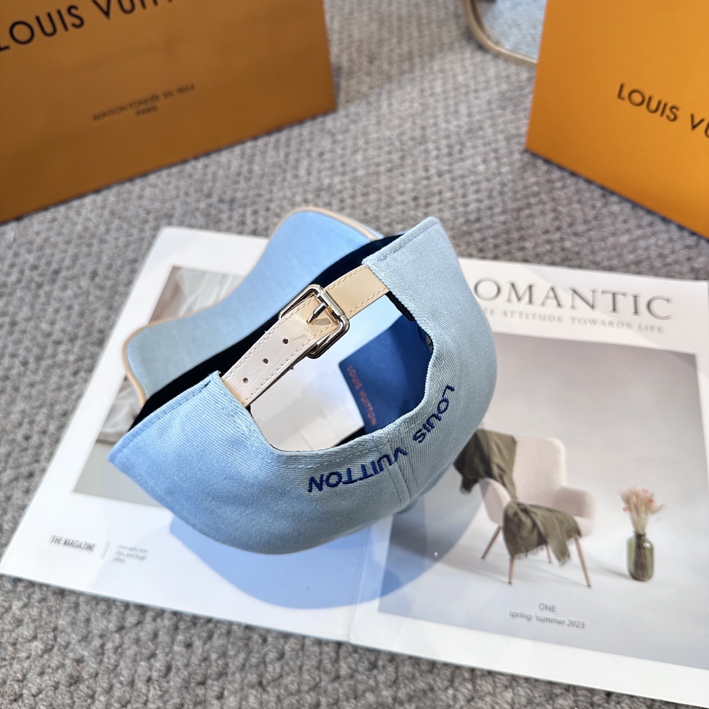 🧢路易威登棒球帽 LouisVuitton😍新款LV棒球帽，重工打造♥️高端大气，百搭款🤗男女通用！