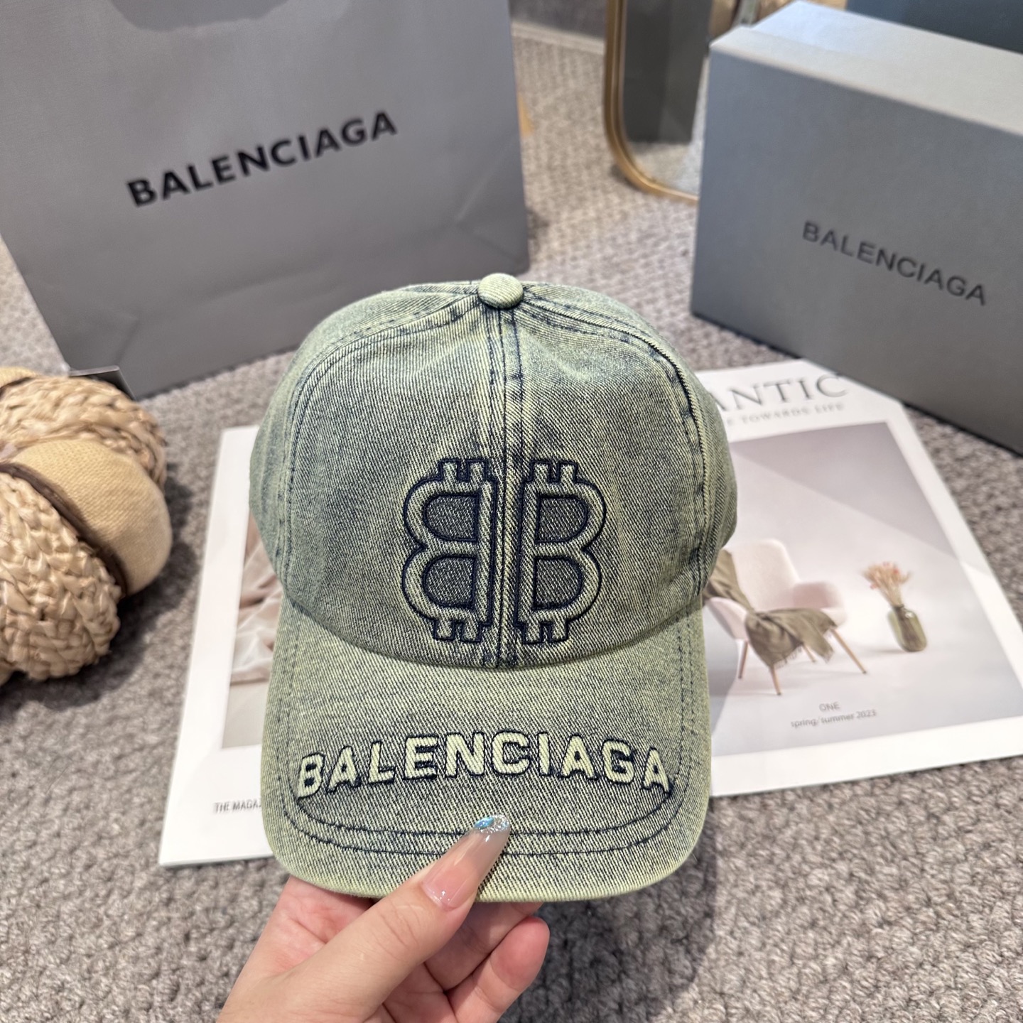 新品Balenciaga 巴黎世家新款棒球帽现货秒发🧢简约时尚超级无敌好看的帽子！情侣款！