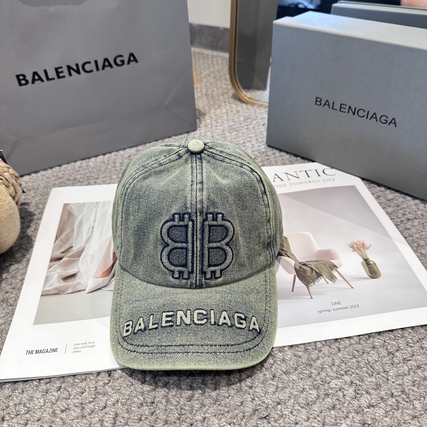 新品Balenciaga 巴黎世家新款棒球帽现货秒发🧢简约时尚超级无敌好看的帽子！情侣款！