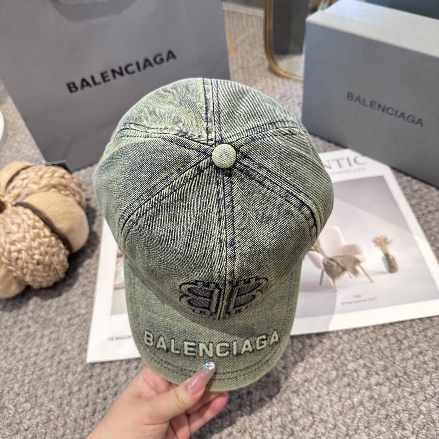 新品Balenciaga 巴黎世家新款棒球帽现货秒发🧢简约时尚超级无敌好看的帽子！情侣款！