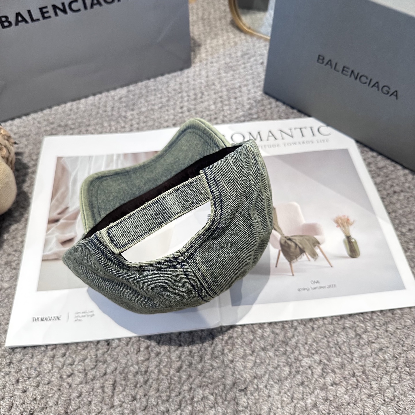 新品Balenciaga 巴黎世家新款棒球帽现货秒发🧢简约时尚超级无敌好看的帽子！情侣款！