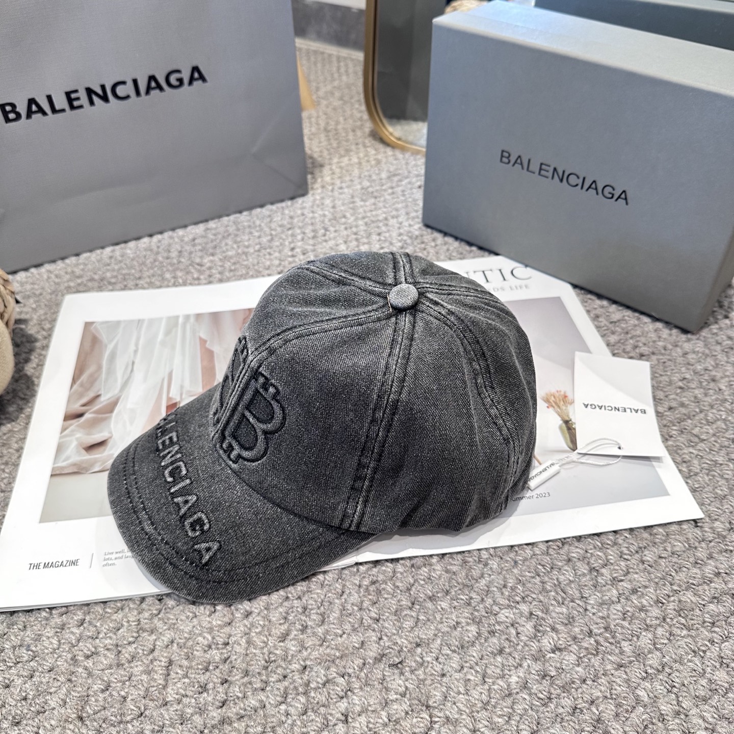 新品Balenciaga 巴黎世家新款棒球帽现货秒发🧢简约时尚超级无敌好看的帽子！情侣款！