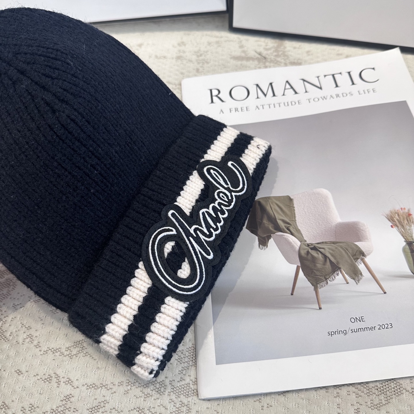 Chanel官网品质香奈儿秋冬网红时尚博主推荐款毛线帽，小红书爆款，手感超柔软舒适的针织线帽，弹性极佳！