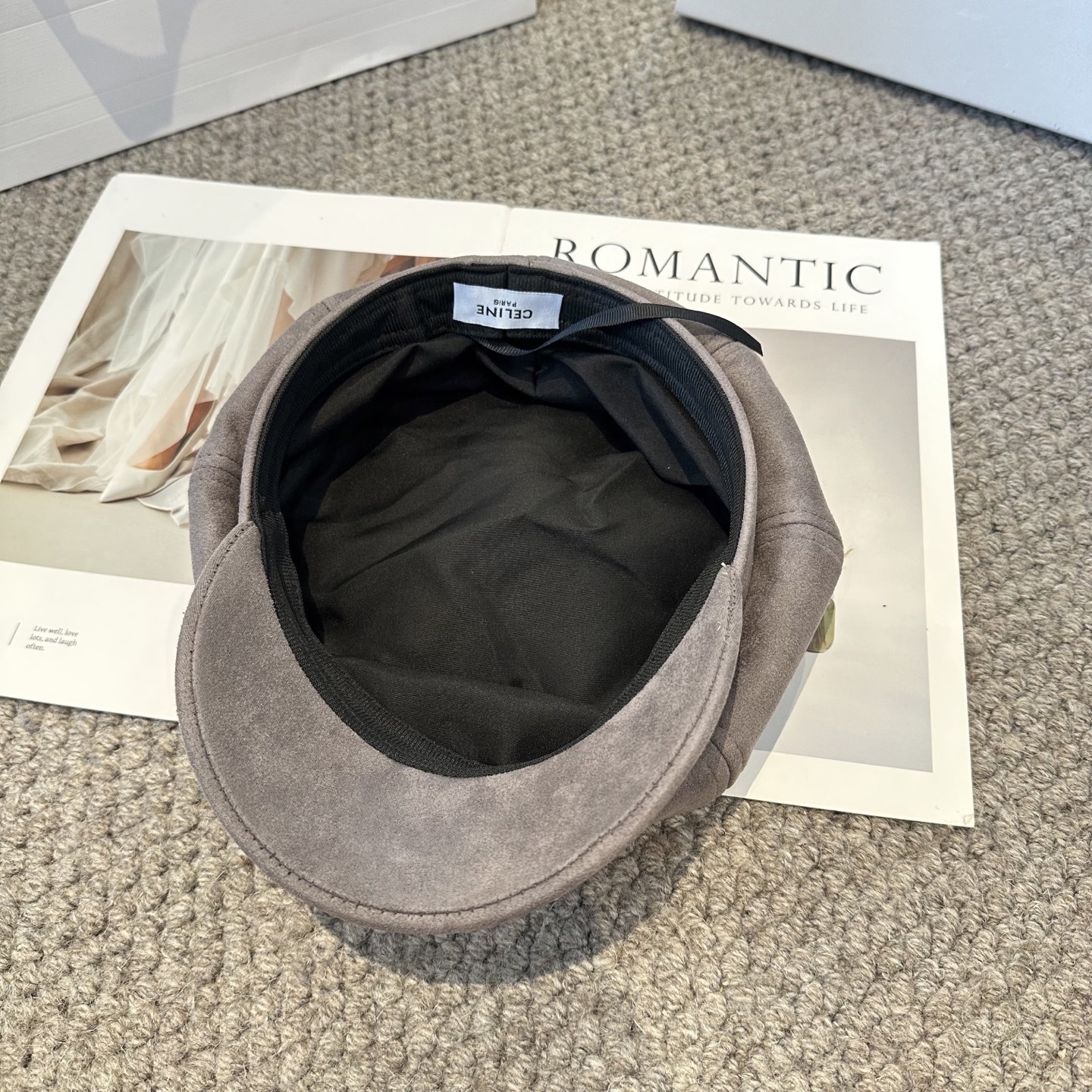 赛琳 新款八角帽。高级十感足！简约尚时风，高质品，尊享品质感！