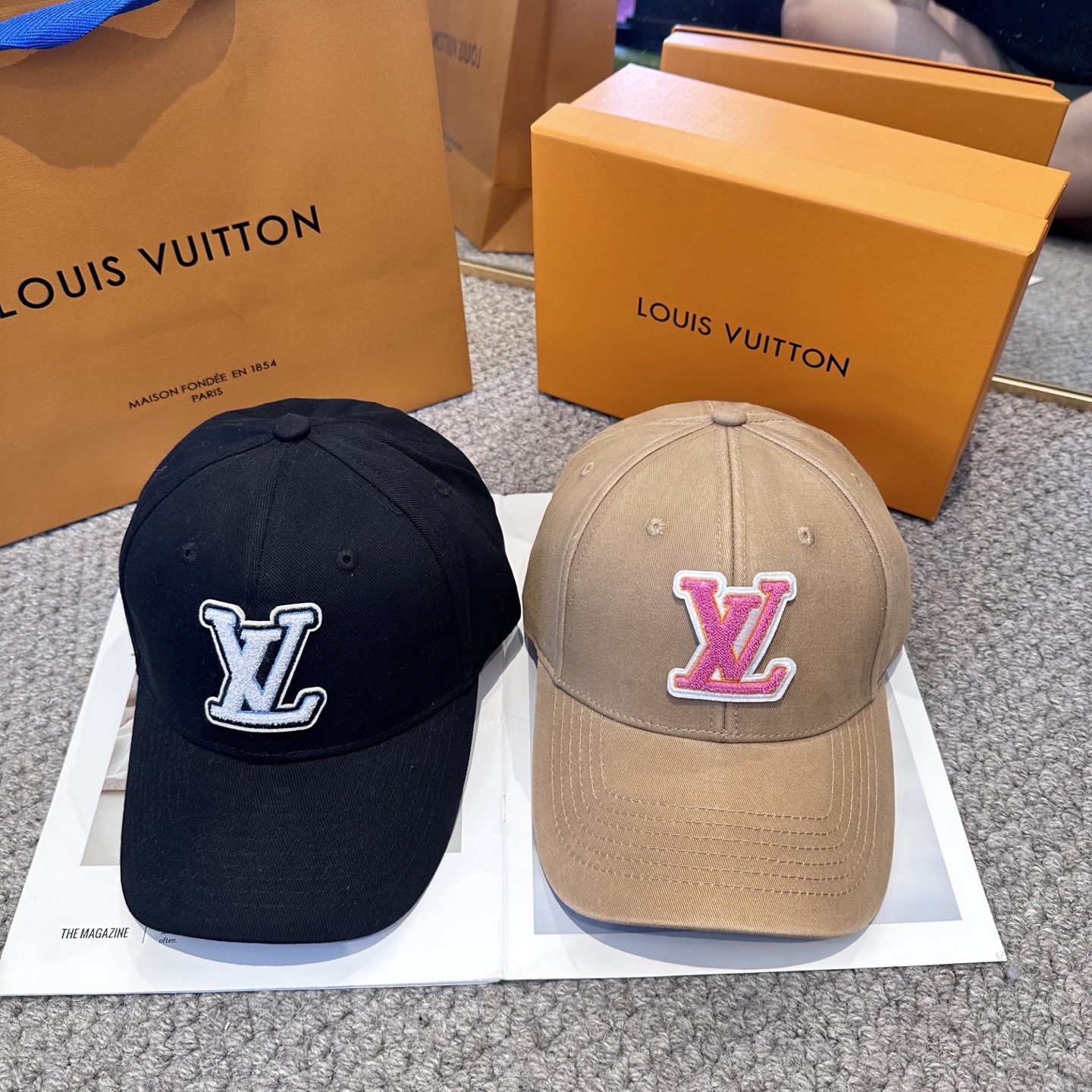 🧢路易威登棒球帽 LouisVuitton😍新款LV棒球帽，重工打造♥️高端大气，百搭款🤗男女通用！
