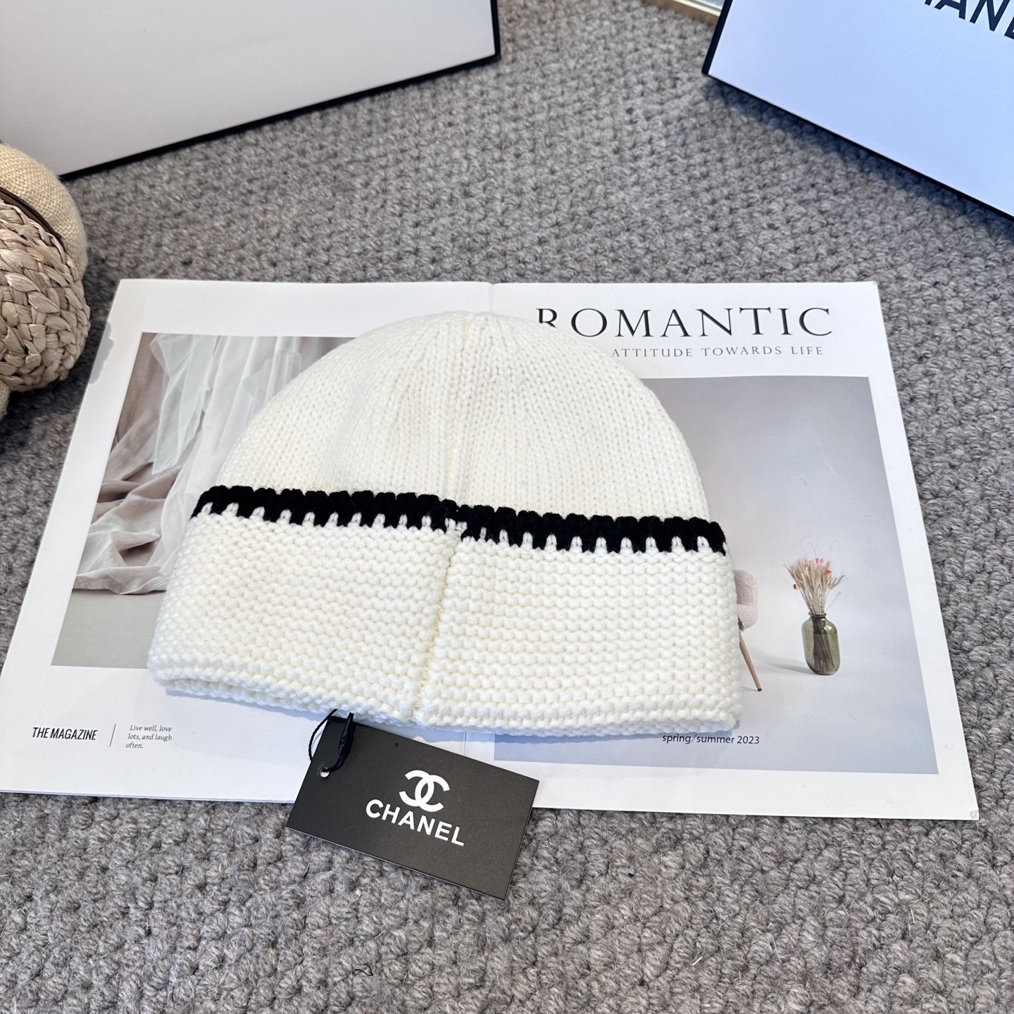 Chanel官网品质香奈儿秋冬网红时尚博主推荐款毛线帽，小红书爆款，手感超柔软舒适的针织线帽，弹性极佳！