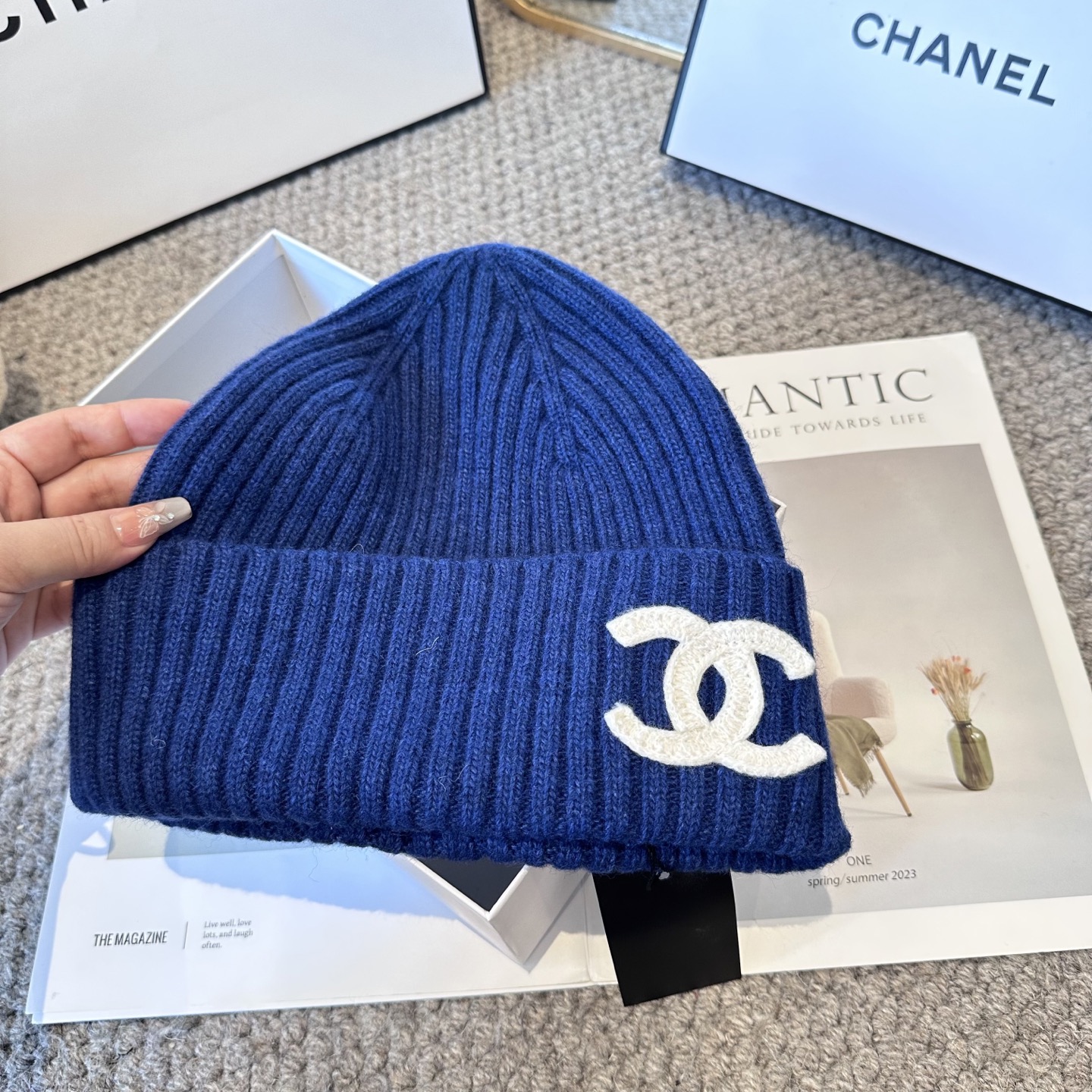 Chanel官网品质香奈儿秋冬网红时尚博主推荐款毛线帽，小红书爆款，手感超柔软舒适的针织线帽，弹性极佳！