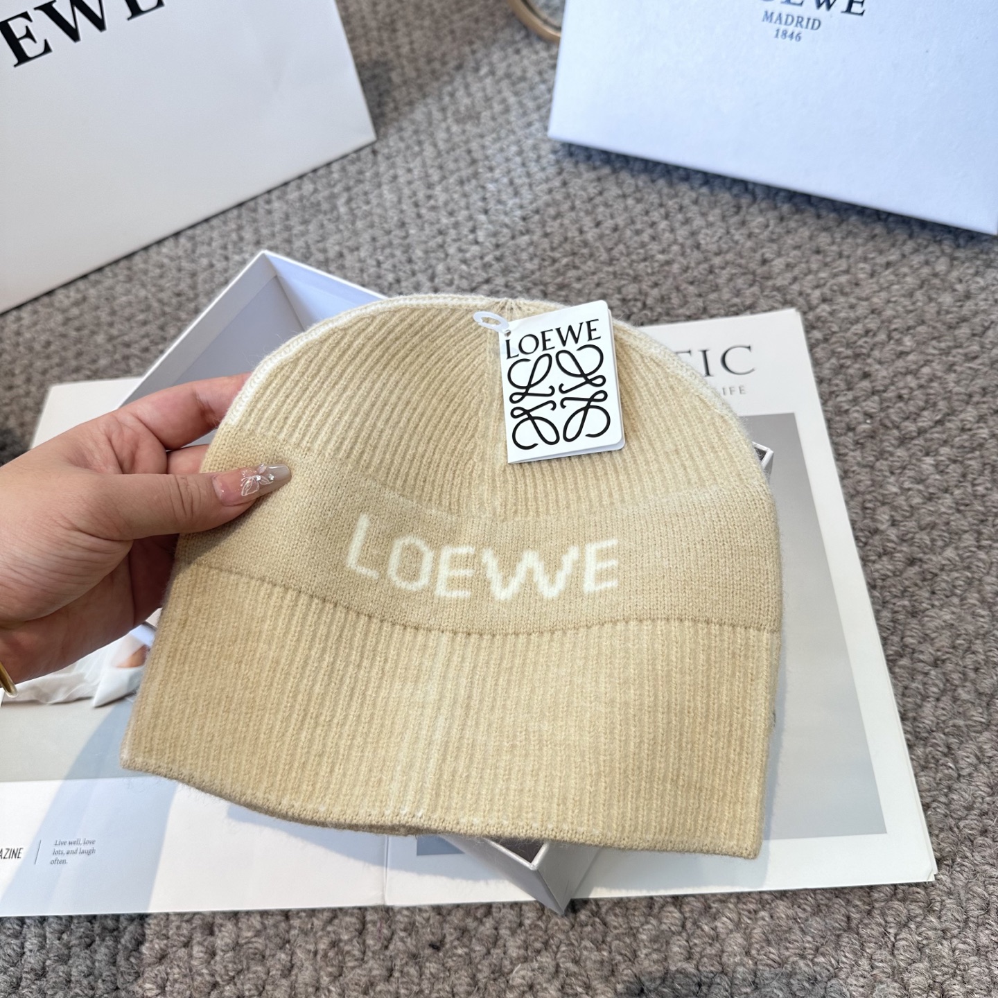 LOEWE罗意威秋冬新款毛线帽，时尚大牌 男女款通用款