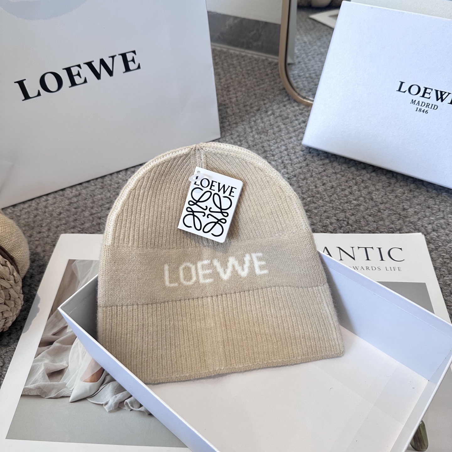 LOEWE罗意威秋冬新款毛线帽，时尚大牌 男女款通用款